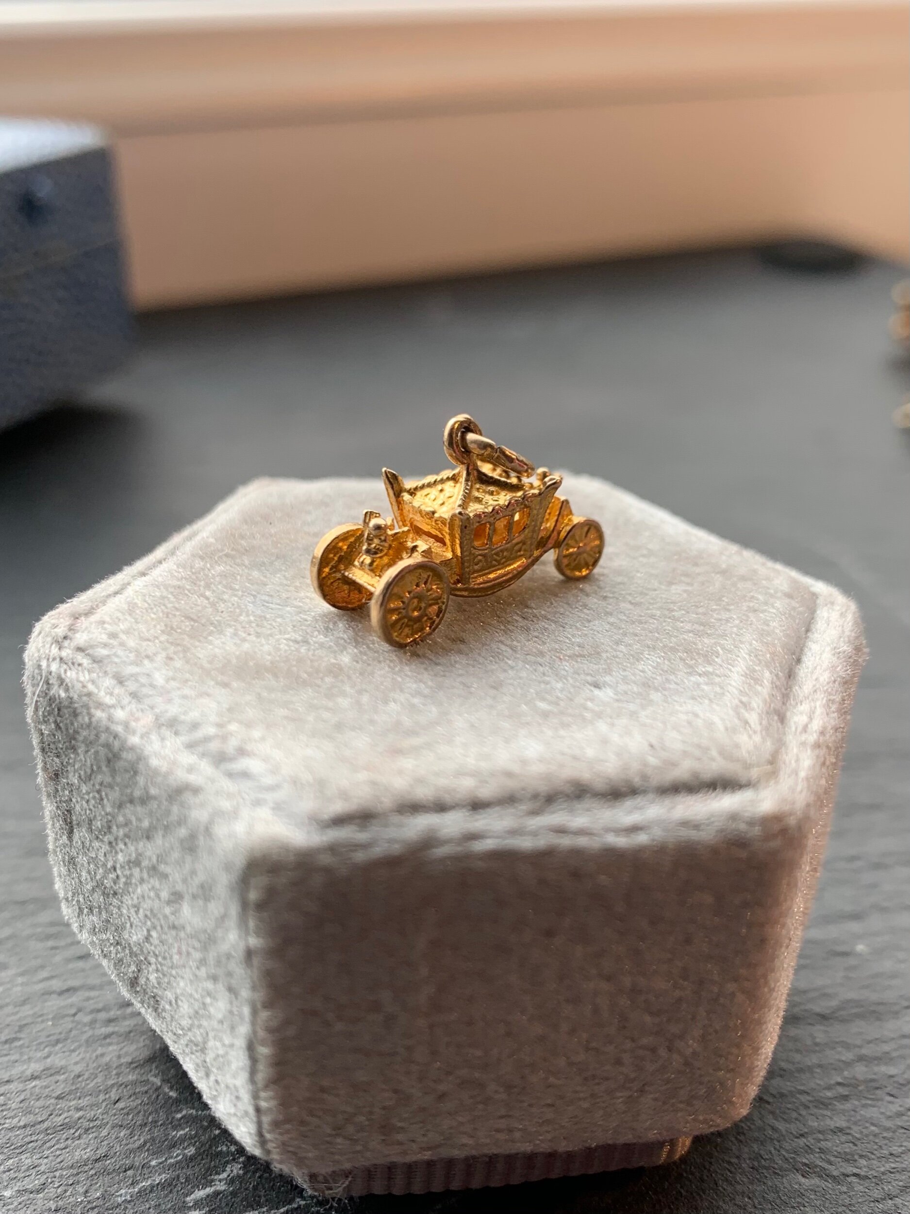 3BED11DC-510F-4CB7-A695-D090AC87E05E