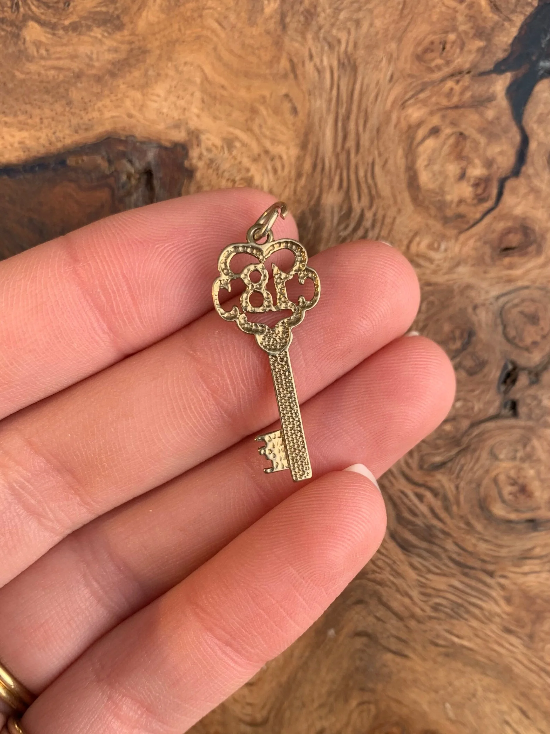 66267388-14FE-4D2B-AF64-CEF12FDC8F59