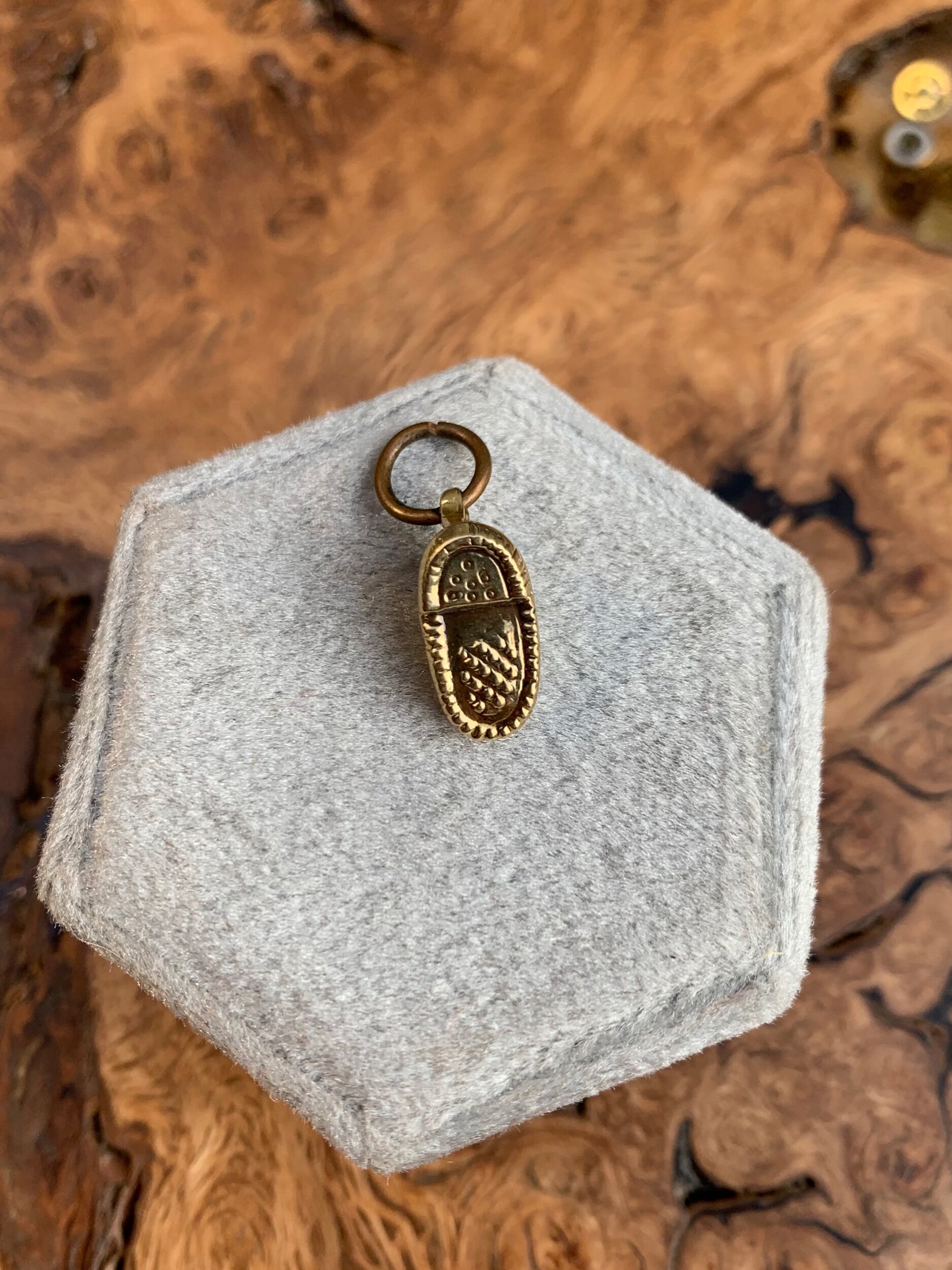 5348BB76-64E4-495E-9326-DA7CC96AEB95