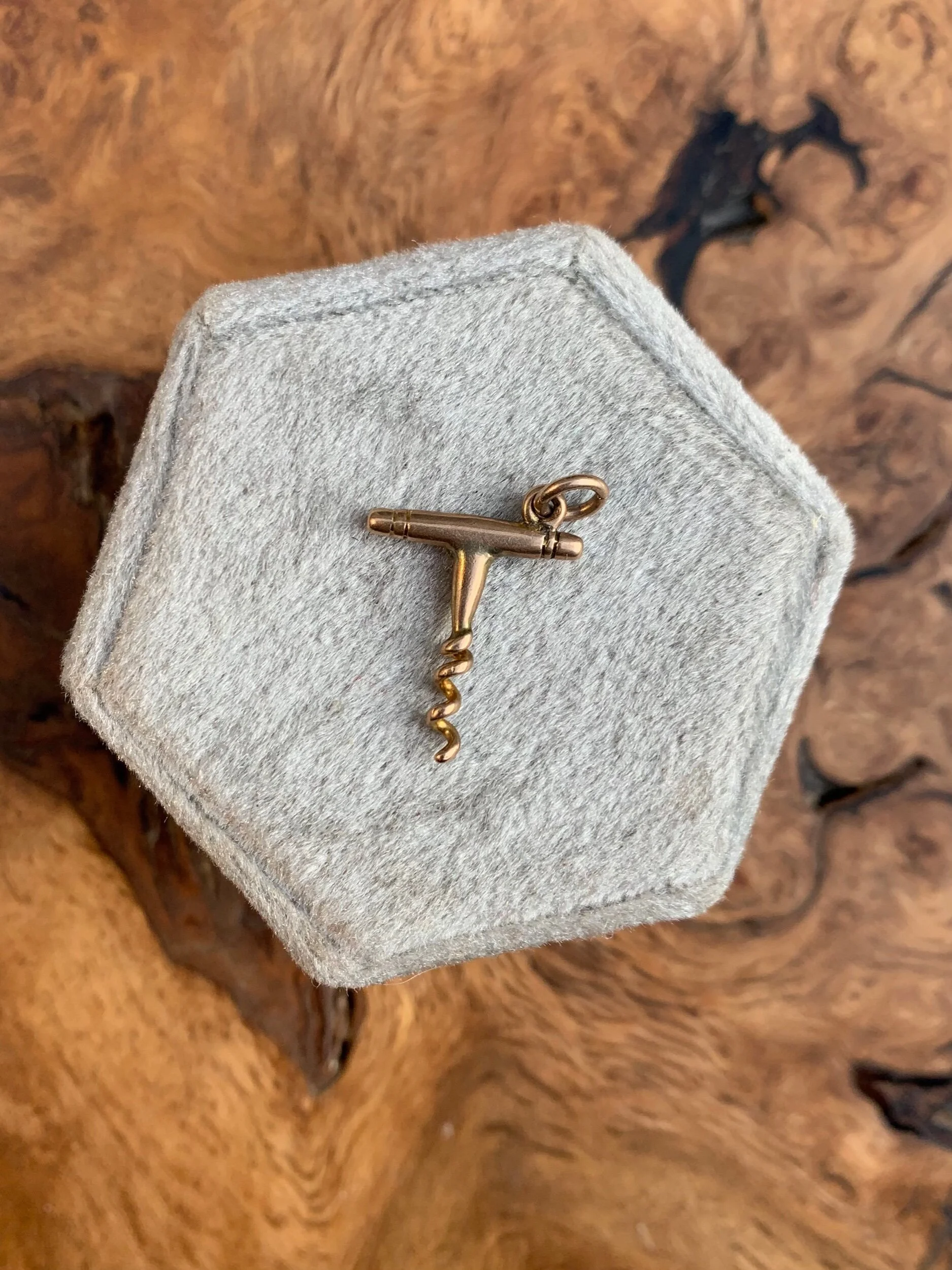 C93B12C3-9930-48BE-B828-0AF10A833DD7