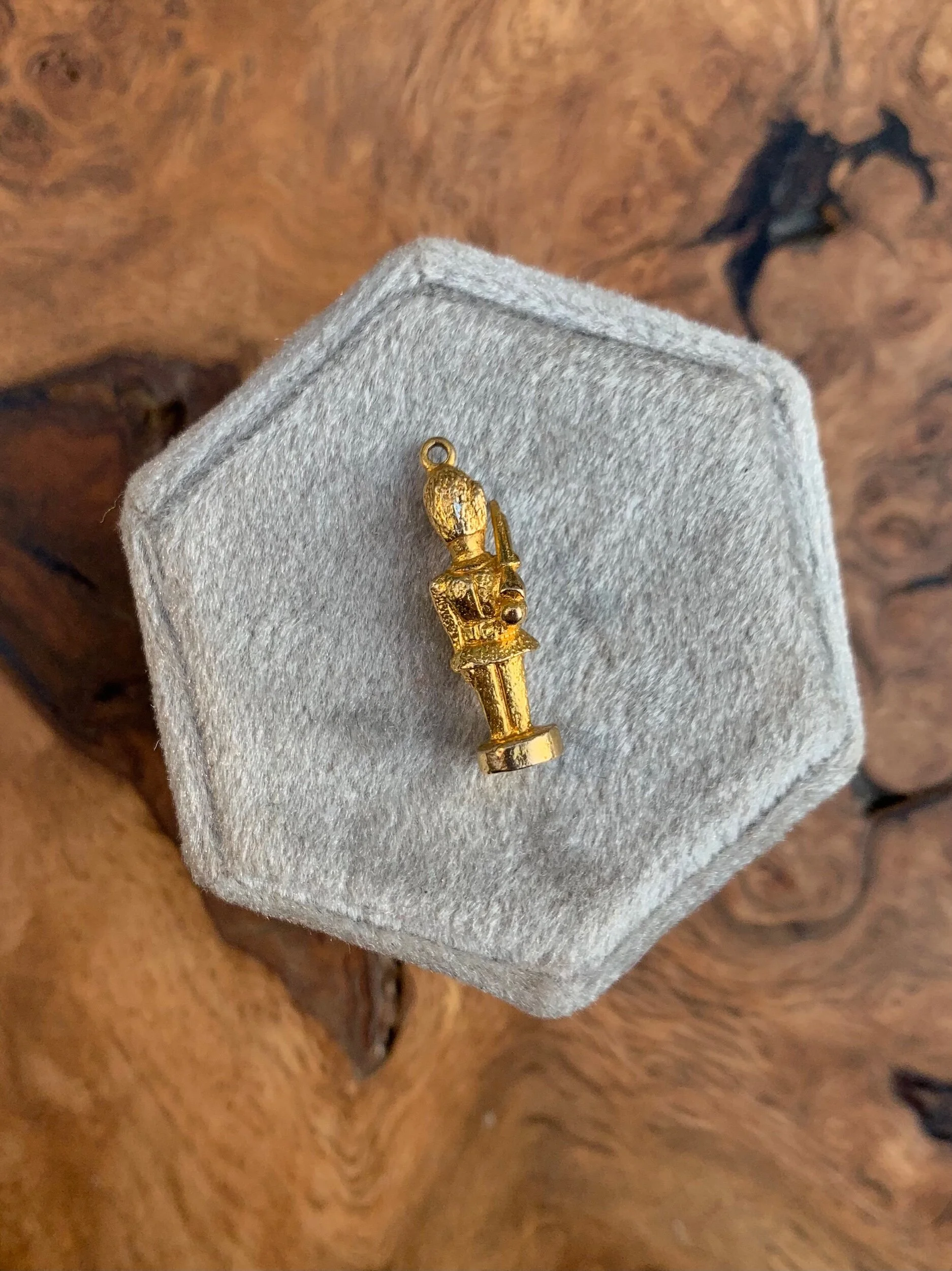 1BD0819E-5556-4A87-BE7A-CFB8DE9803F5