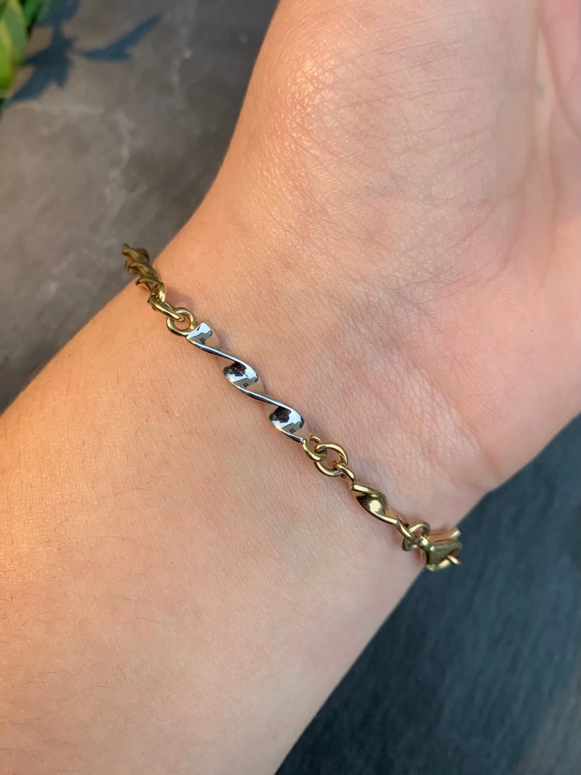 851E7ACD-432C-4C02-B796-D0B8710C5213