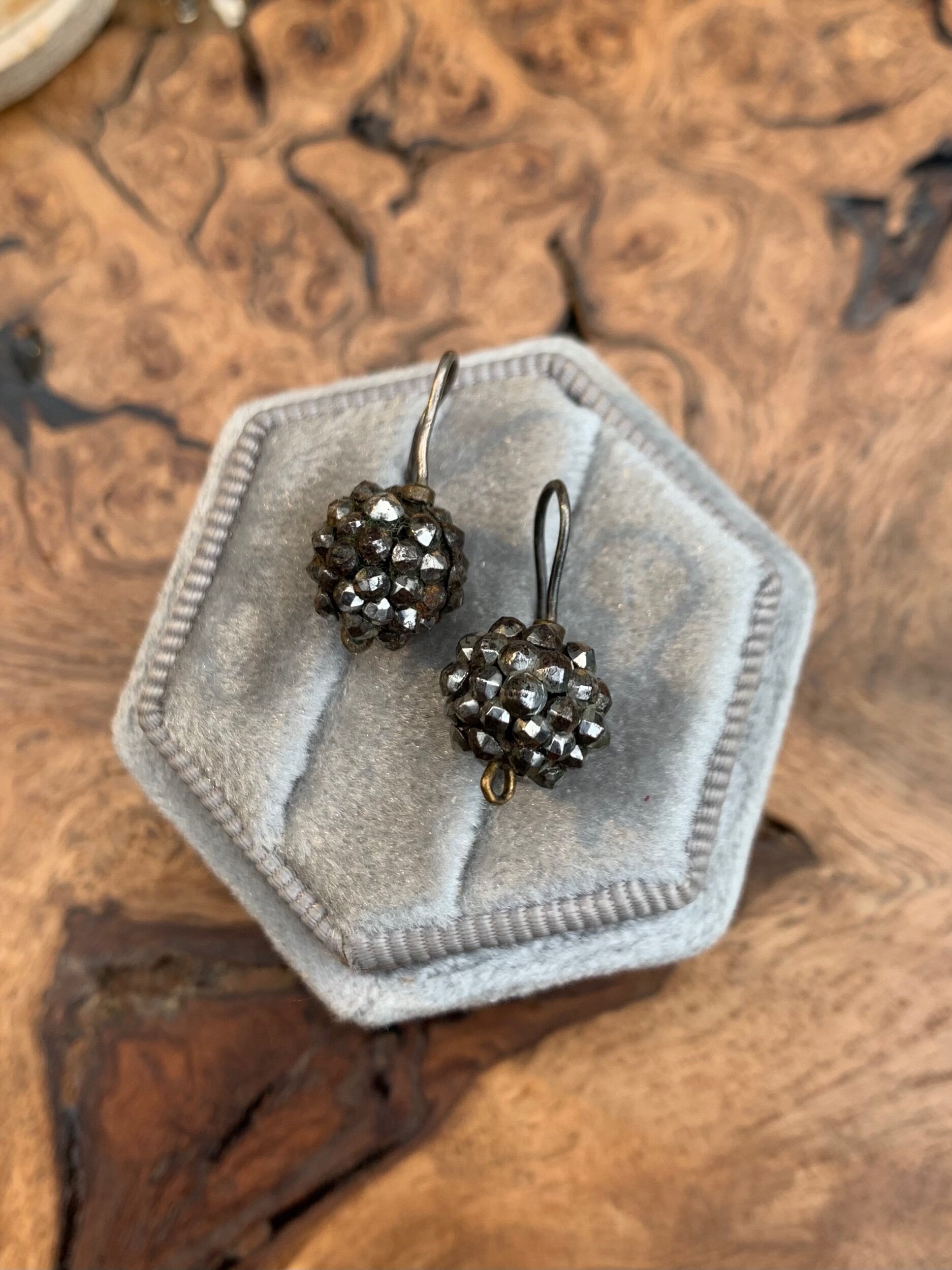 0BA12889-E4B7-4826-B055-82ADD95DAE13