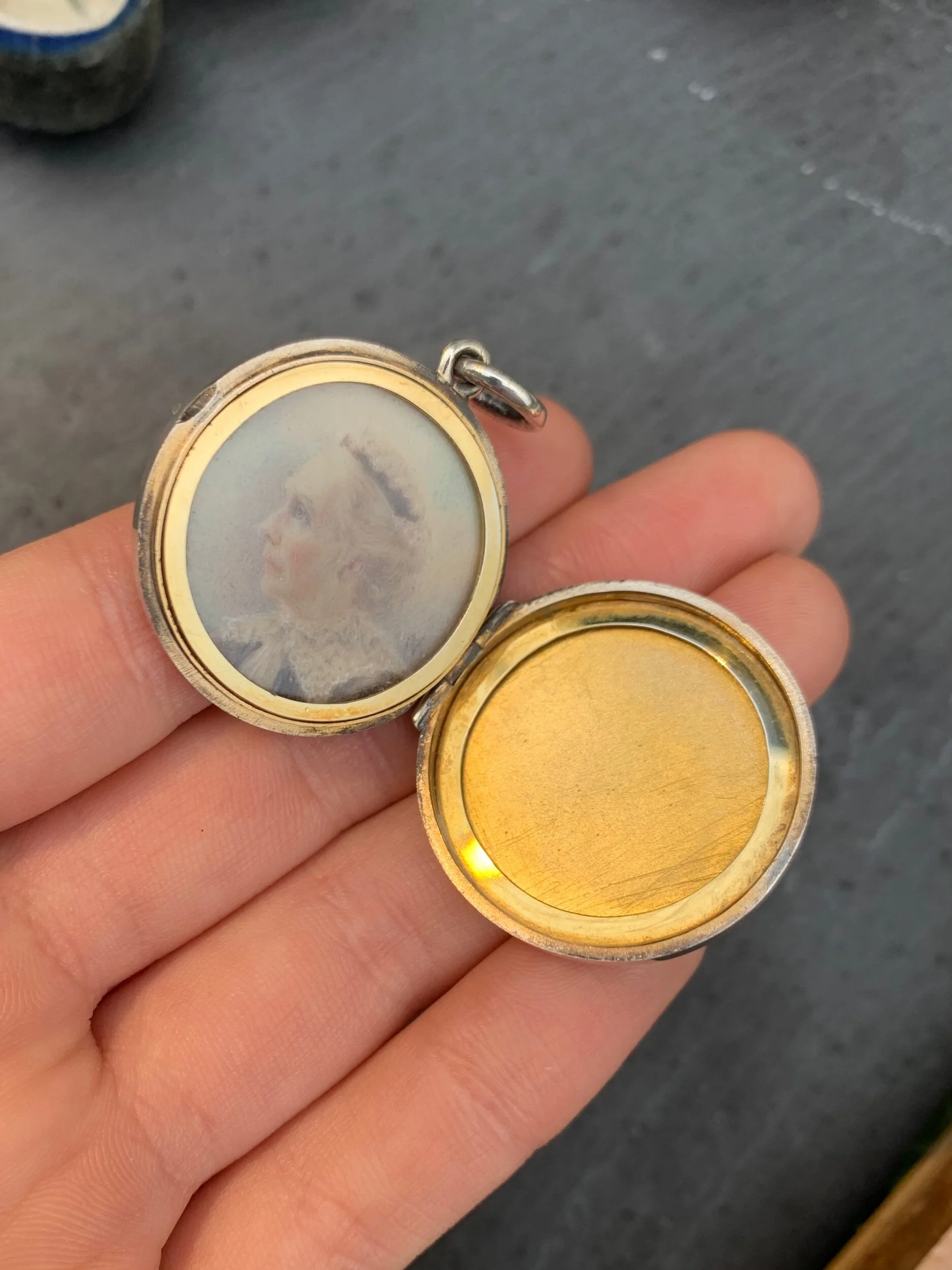 126334A0-BD7B-46DA-8D91-ABFD6B4F44B5