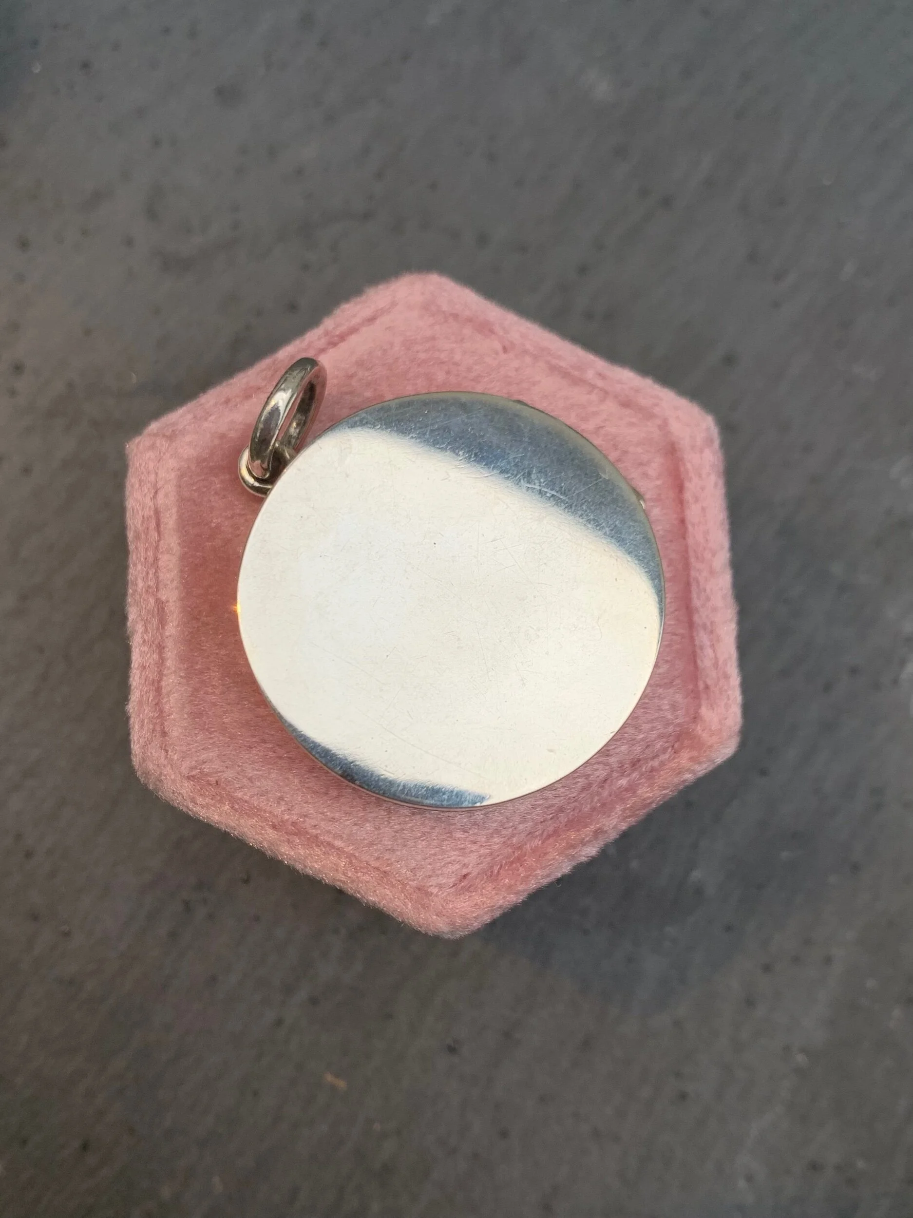 A323F42C-AE0A-4DDA-905D-6A3EE13F3852