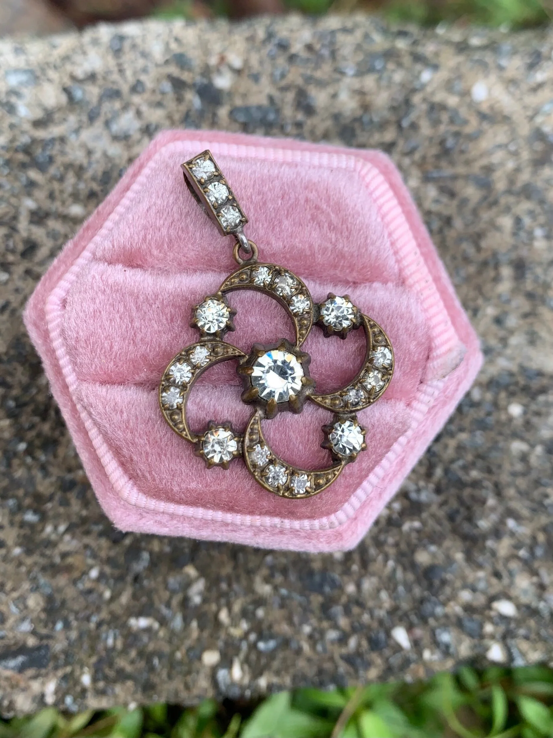 BEE2CBA8-0FD0-475F-92D2-E9F568CDE982