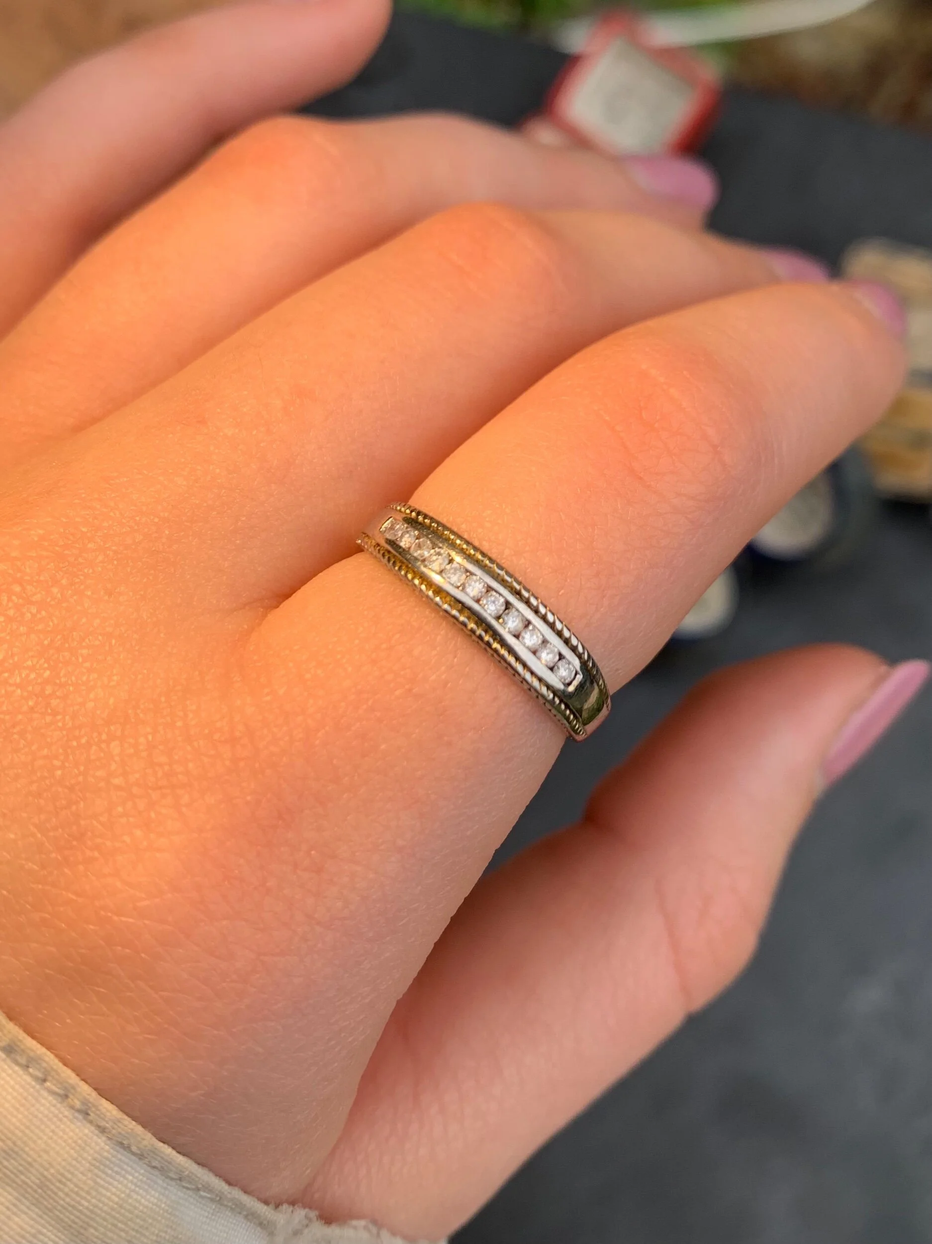 A522A542-F7A0-41F7-B128-51289E46AF85