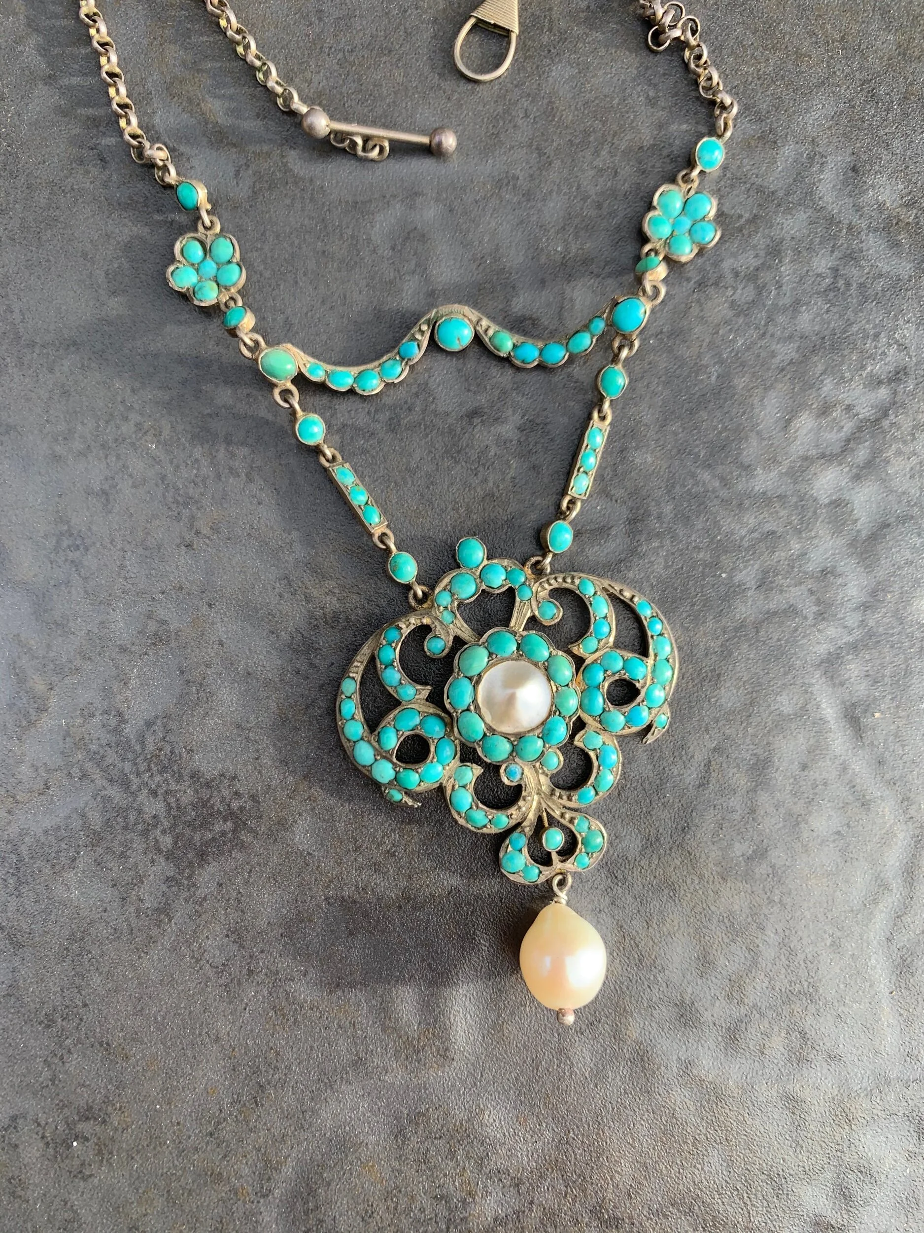 E9AA7917-2C36-4699-9280-3E113CE8ED0D