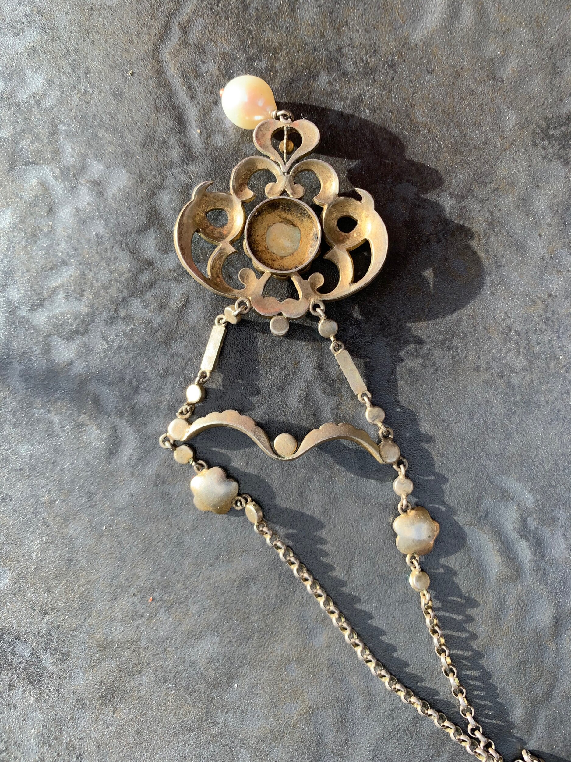 AAD76322-E077-47BE-95C6-B1E84856C054