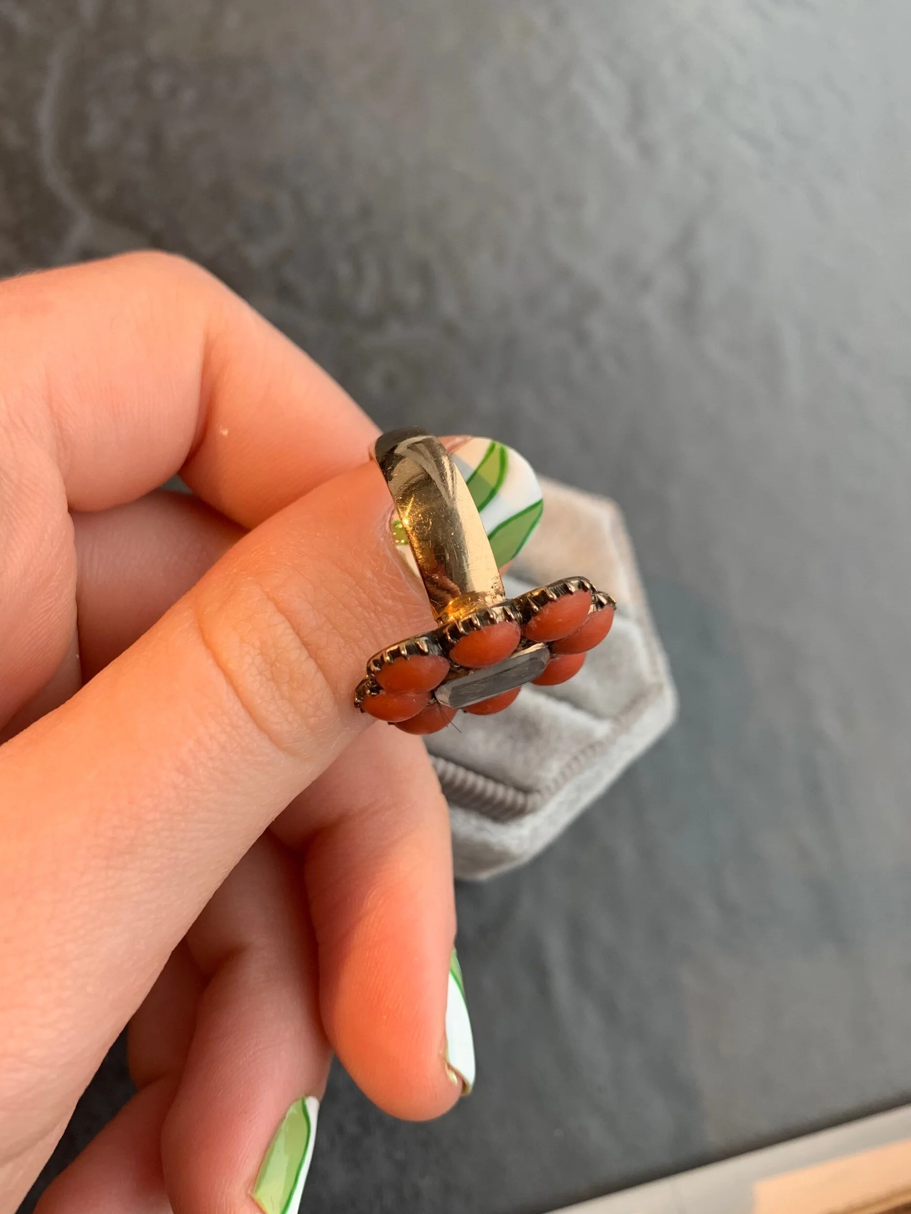 7D1A3A36-31AA-4485-AB57-ECCFEF930EB0