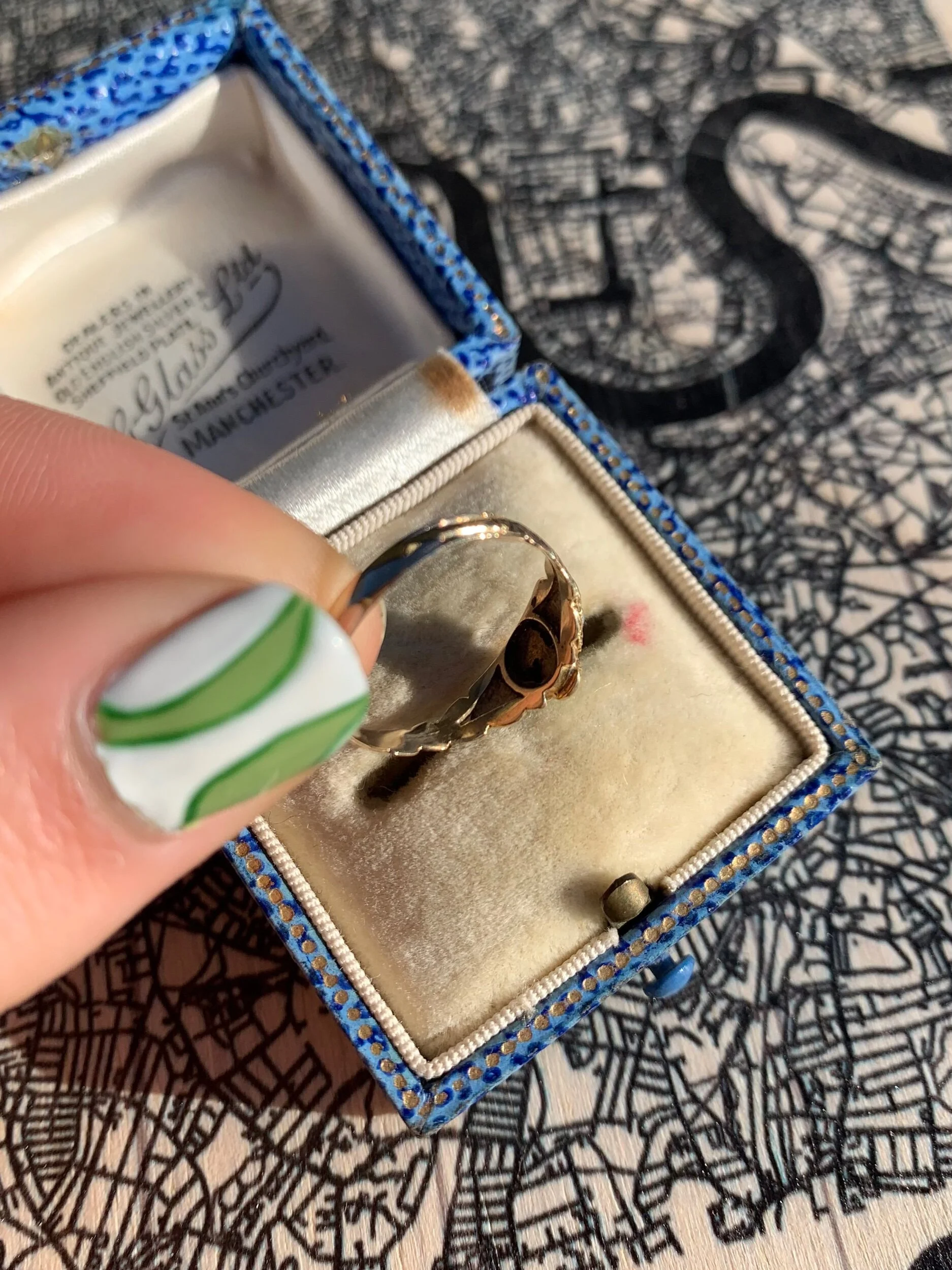 2F197425-6852-40DF-BC03-7642E5F1B088