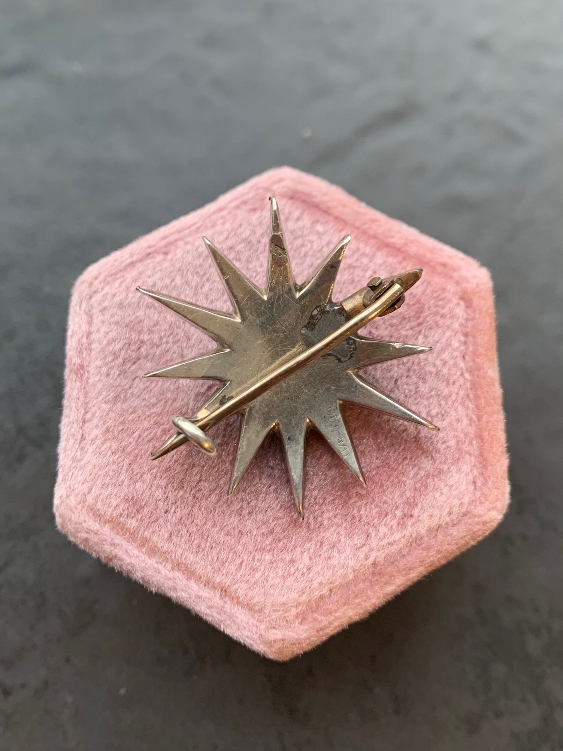 852353AF-2987-43D6-9FB8-A5D67E7402DA