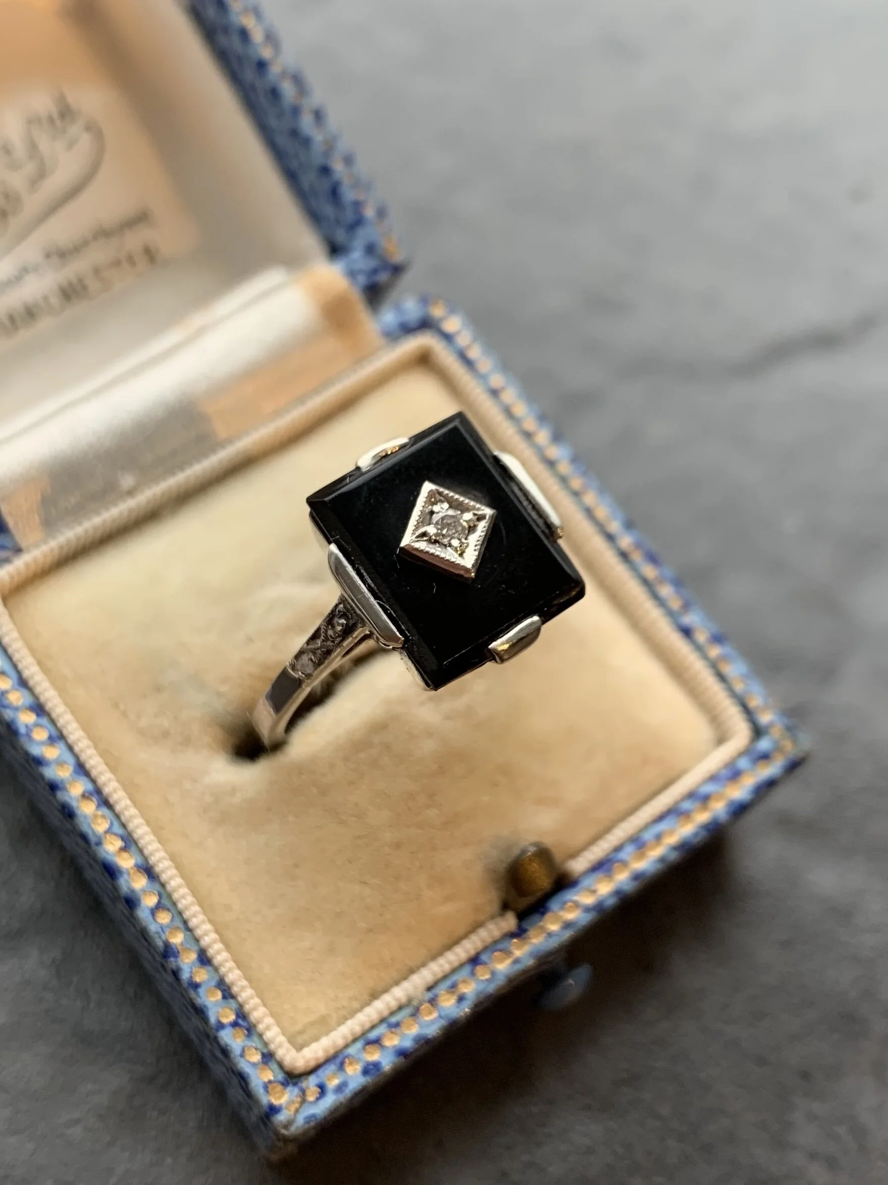 942BED6C-00C7-443A-AED1-191A1F7B6531