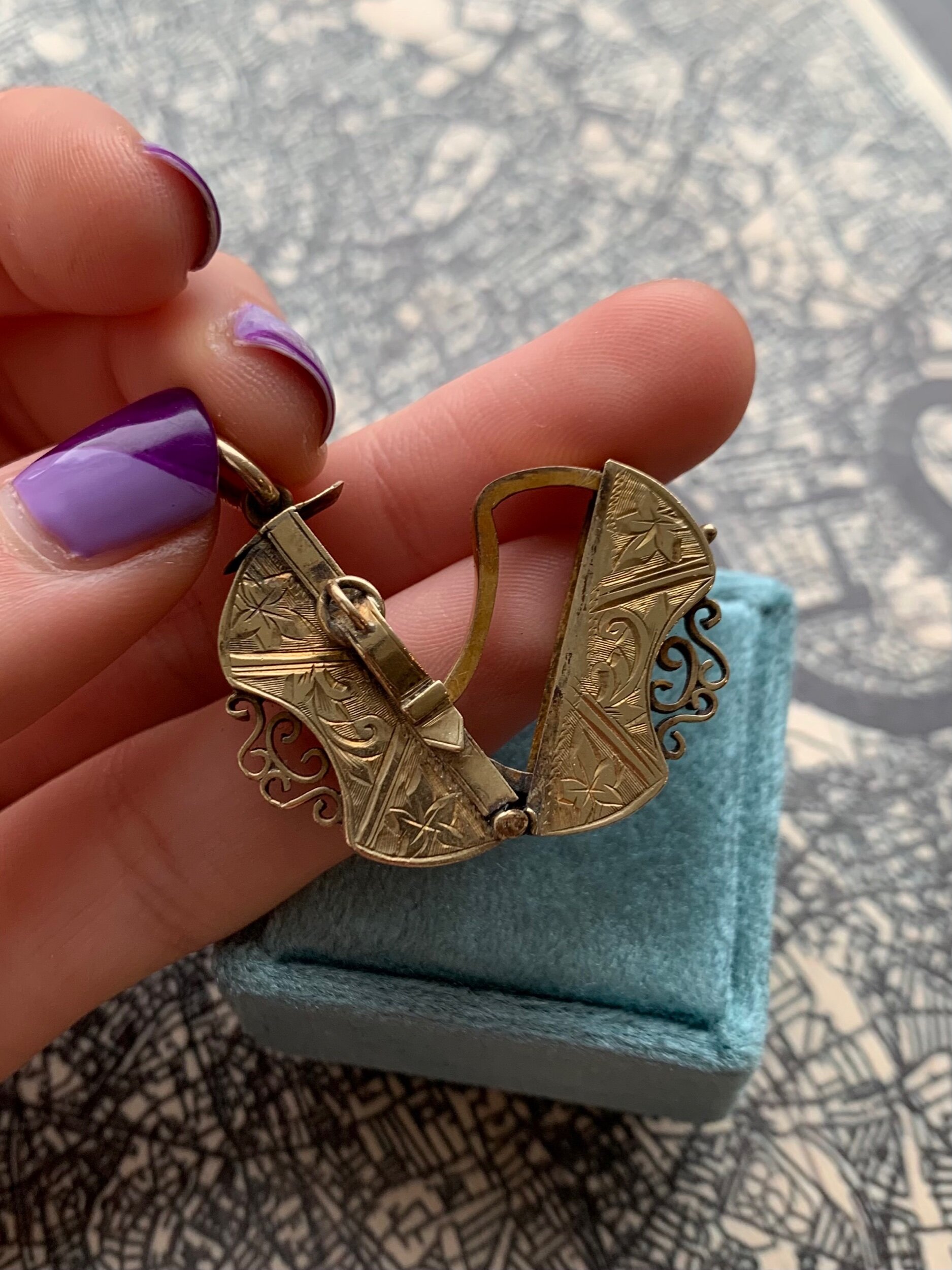 808B1528-634E-482C-808C-1BF171899678