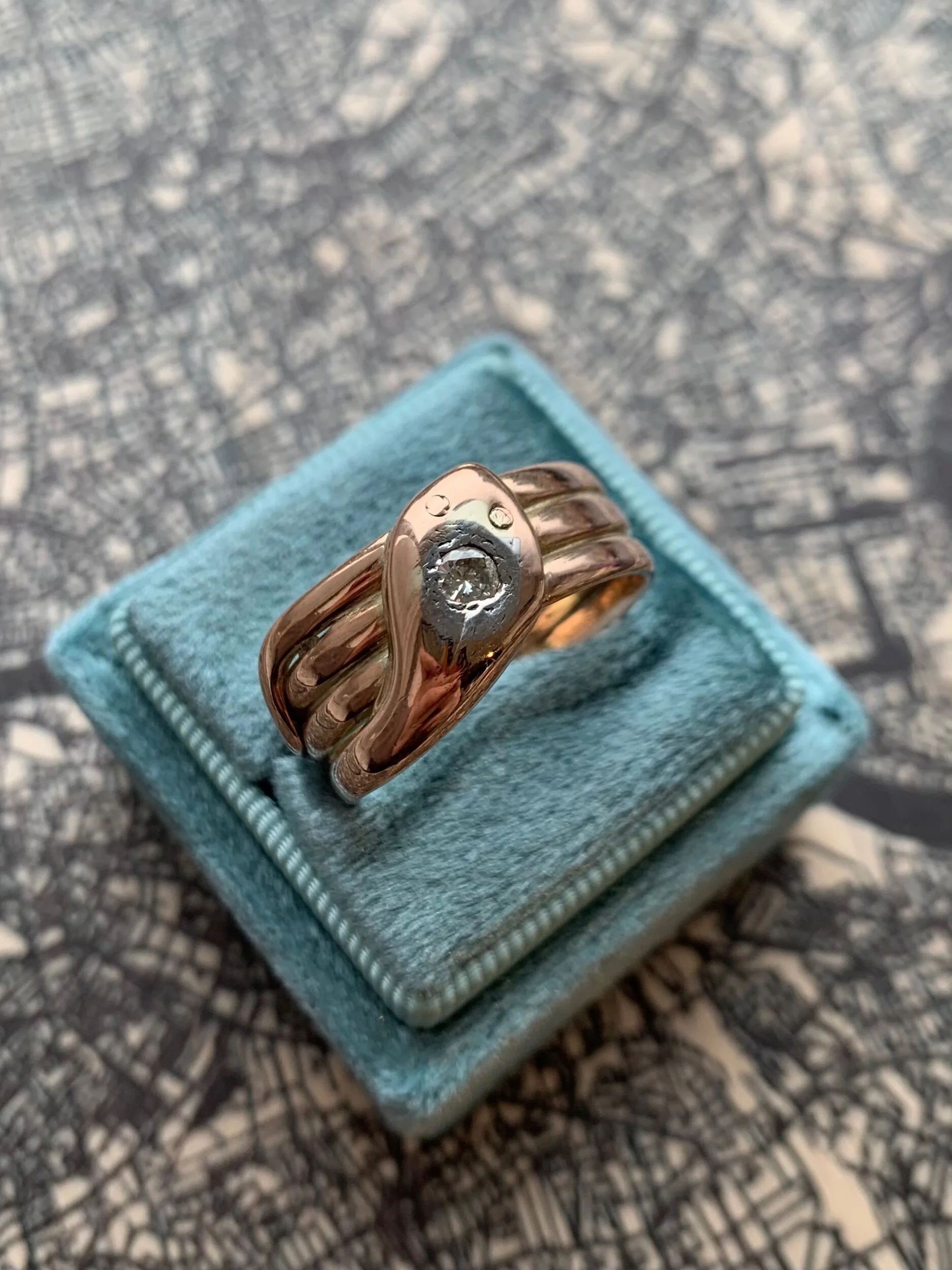 BC242A1E-9A81-40F8-B2FC-6ED2BF68649C