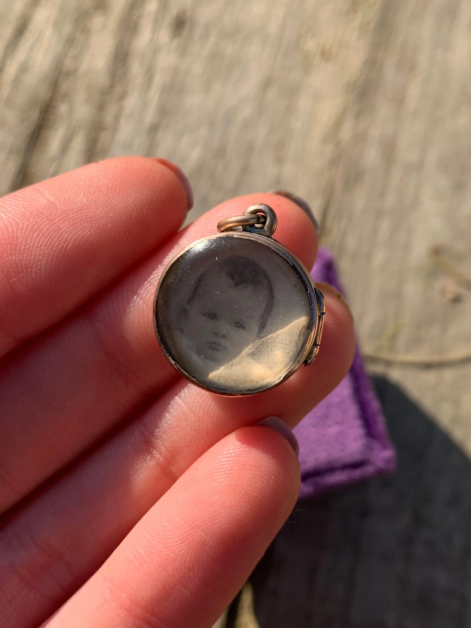 78122719-CFEF-4F70-8BB4-F35A507A03BD