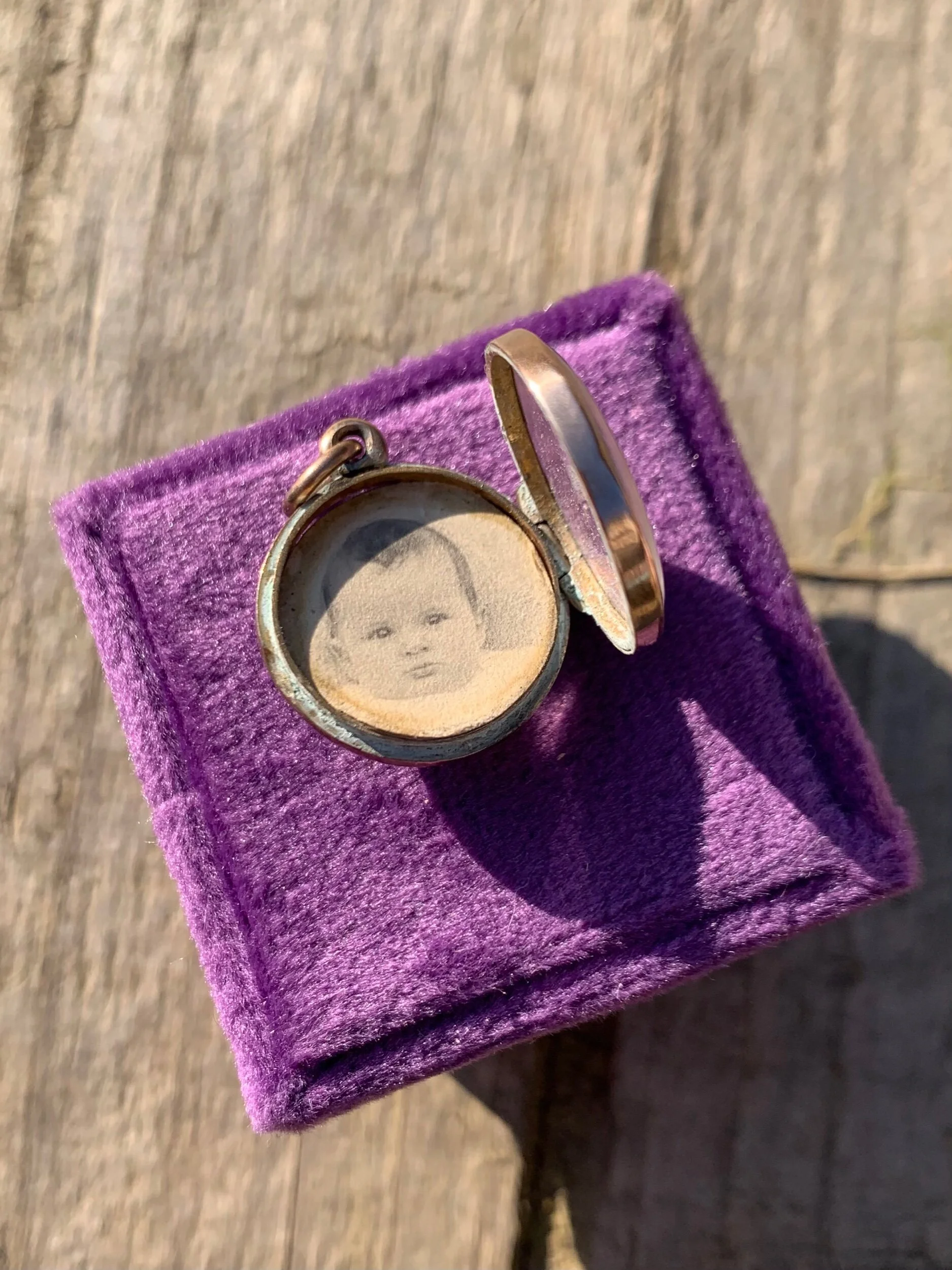 0B33C460-AD67-4FB1-B7CD-CB09D83C2D8B