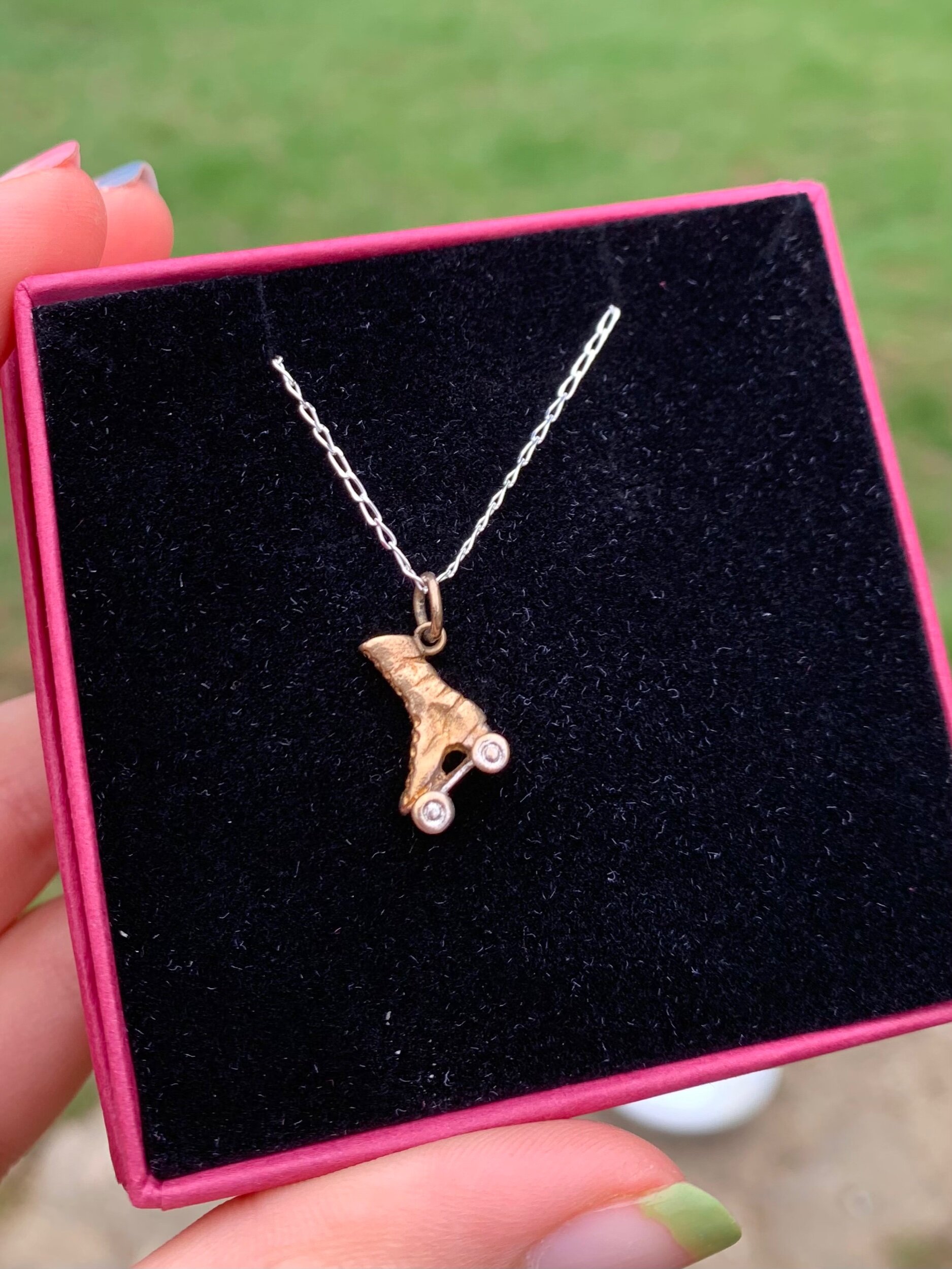 9F225AB5-C2E3-452B-90DB-0E4736D53AF2