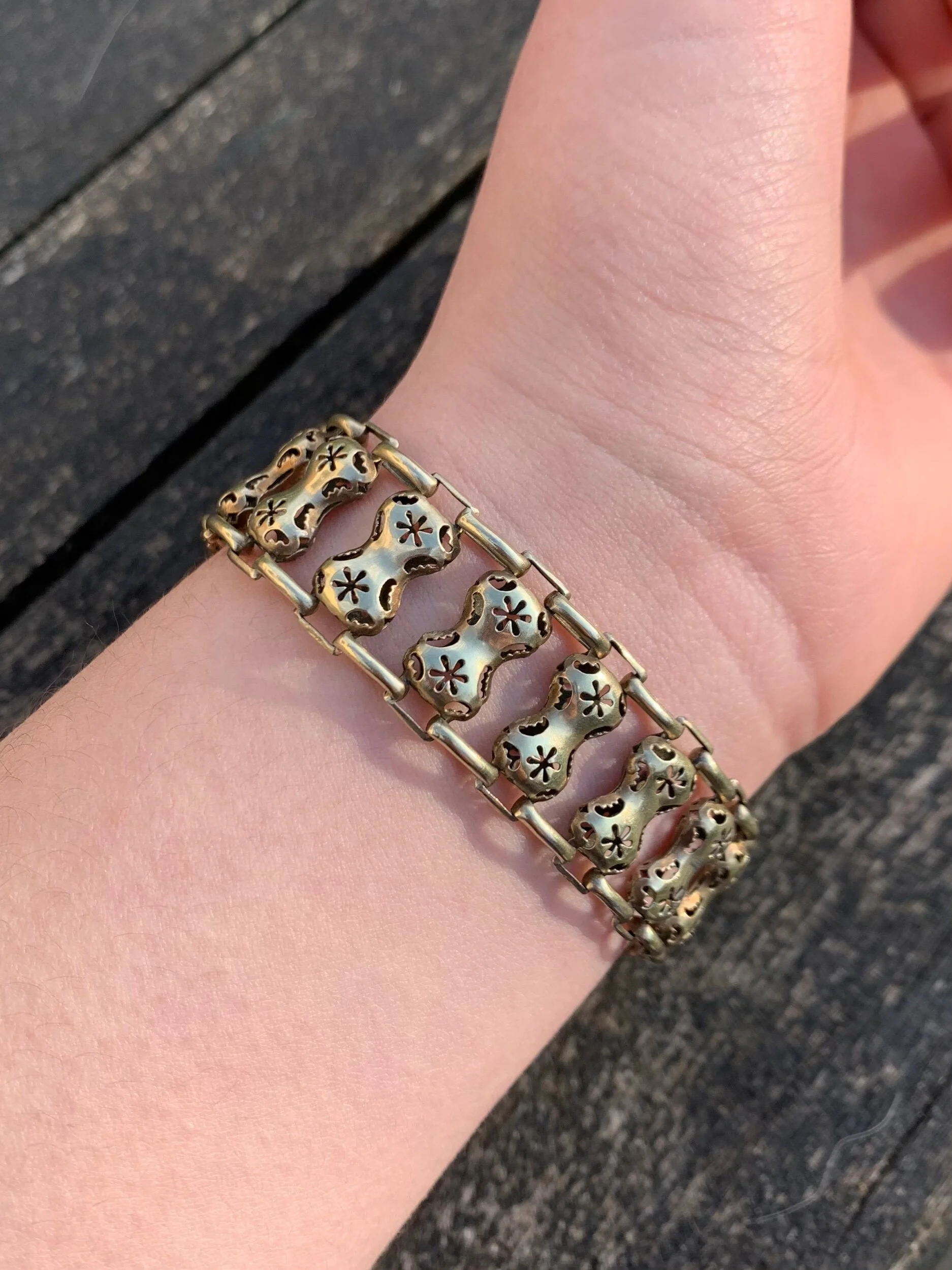 F511AD17-F9F9-464F-A0BC-46FF28B87ECF