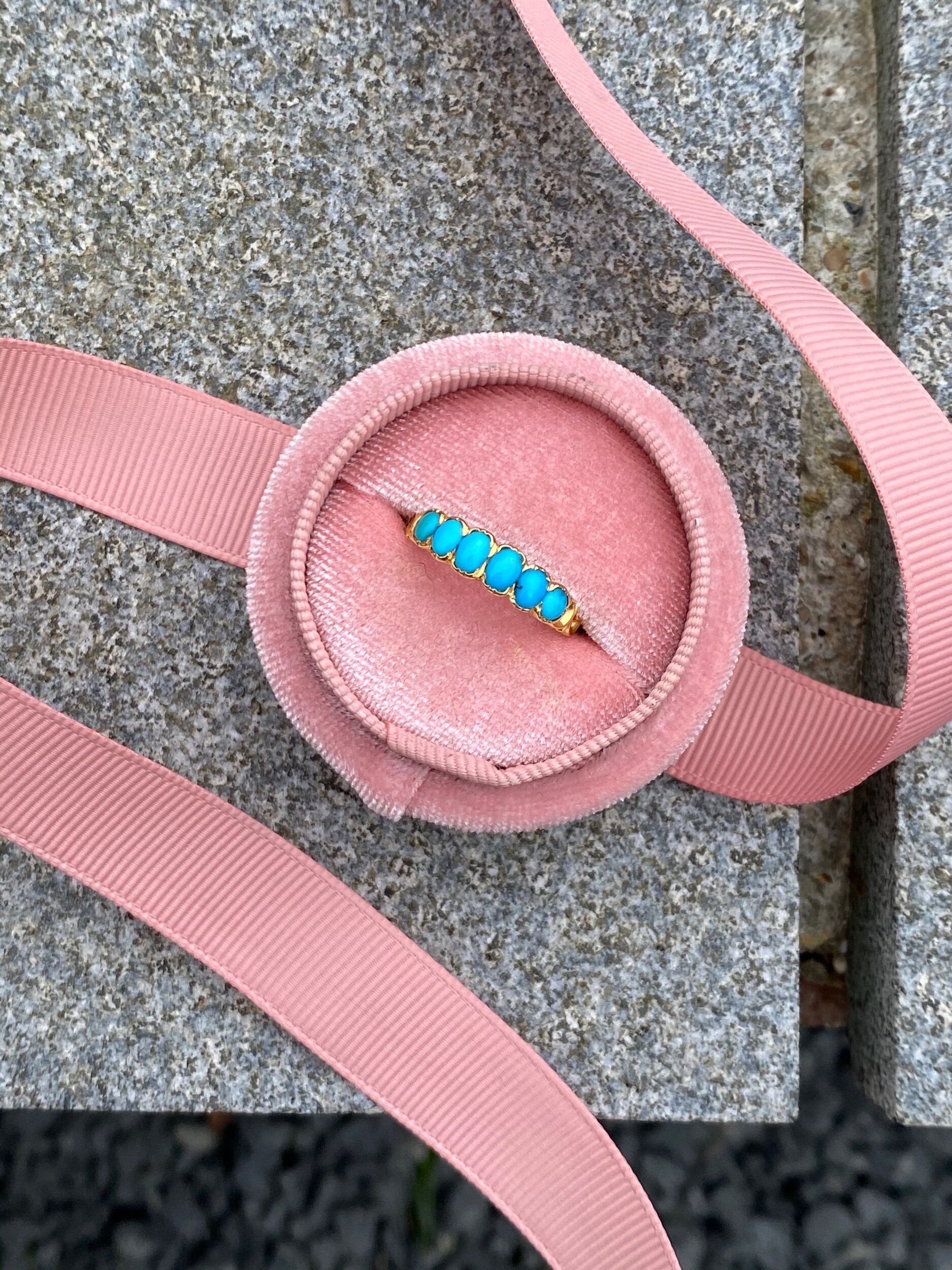 E5C61E9D-8501-49A8-B51F-7067E13CBDEC