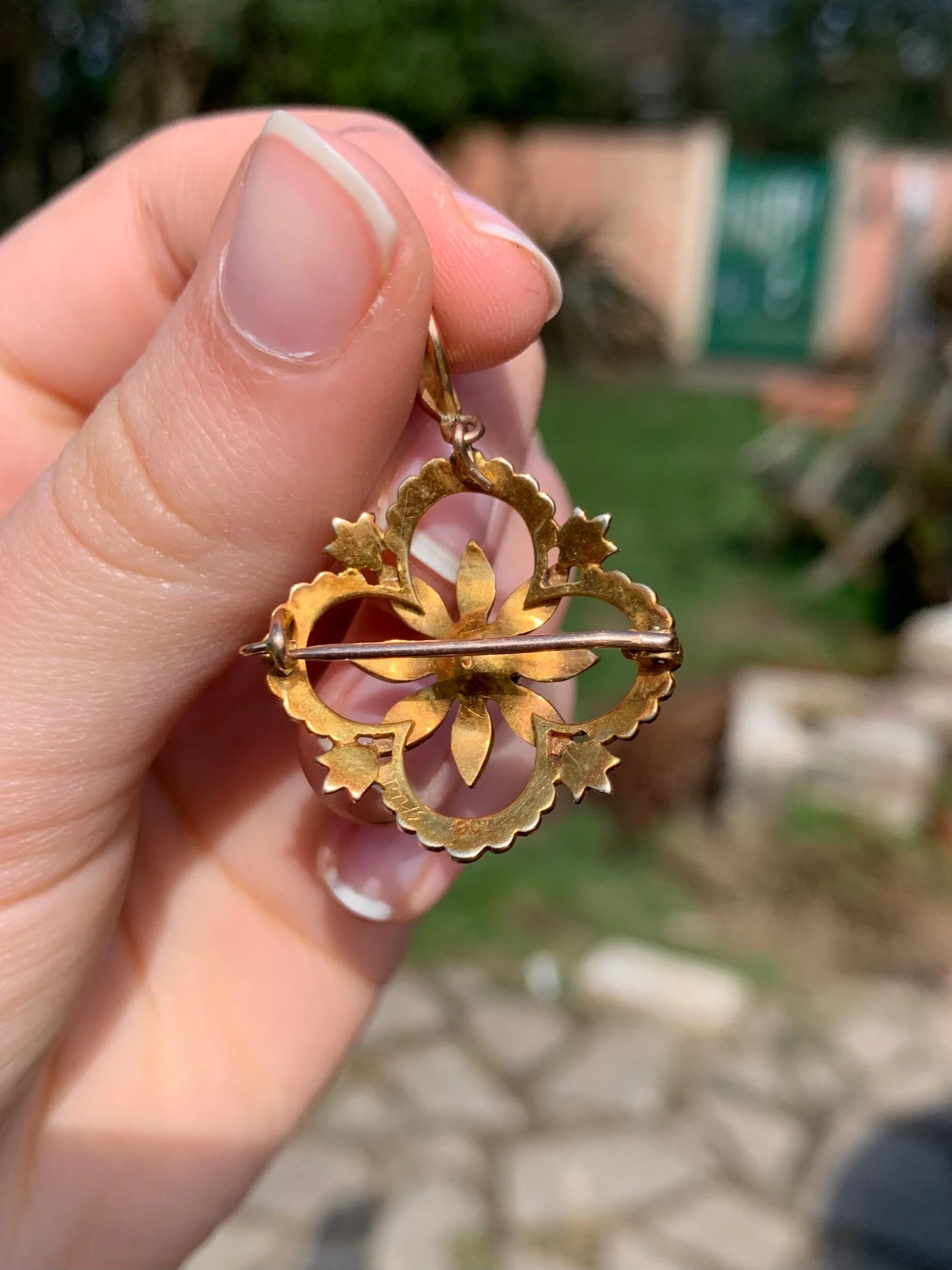 E8B5B4C3-DCFB-4526-8710-51E5CCCAEFBD