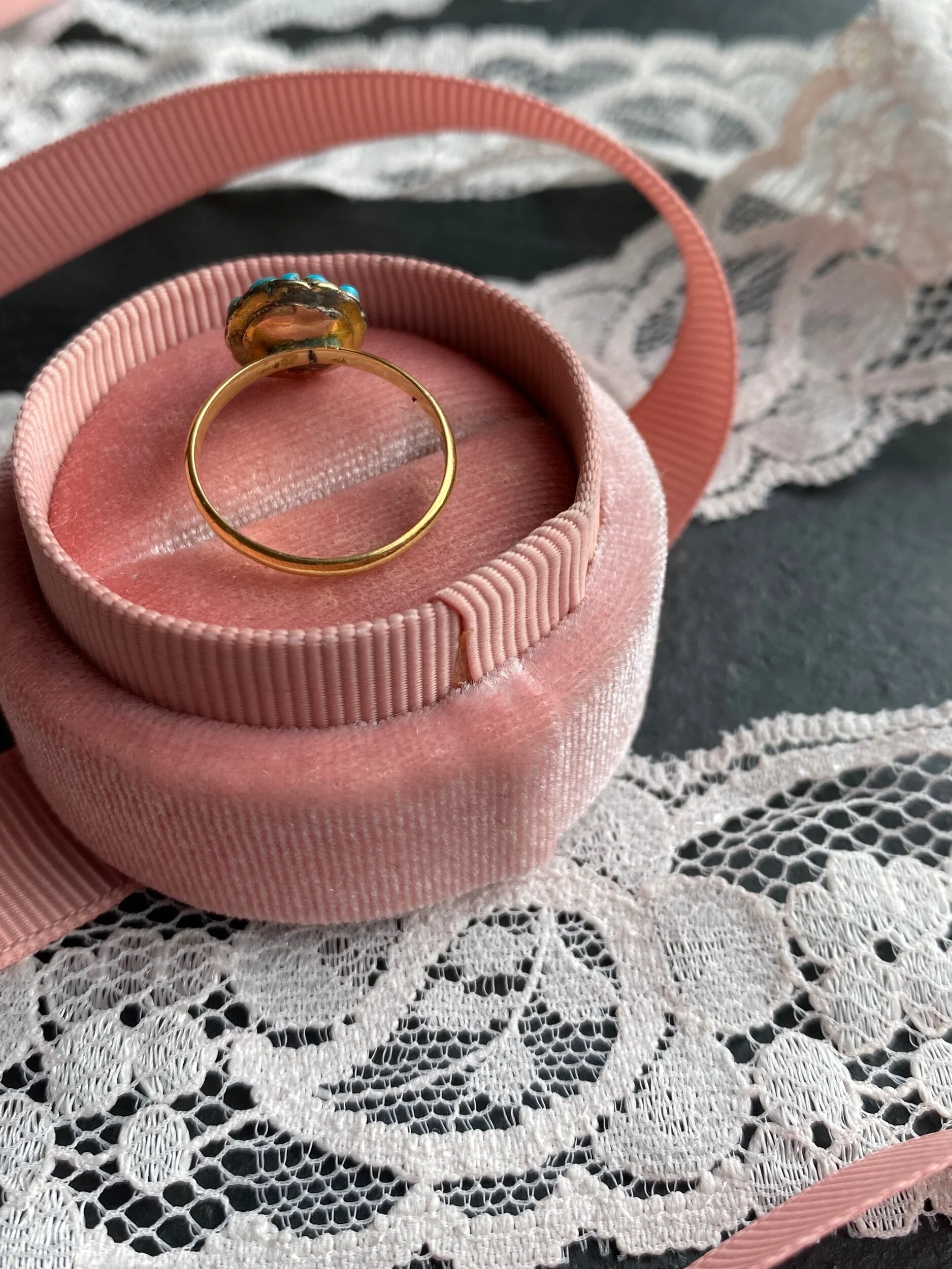 B7168E81-C41F-4E05-AB22-A73063F6CFCA