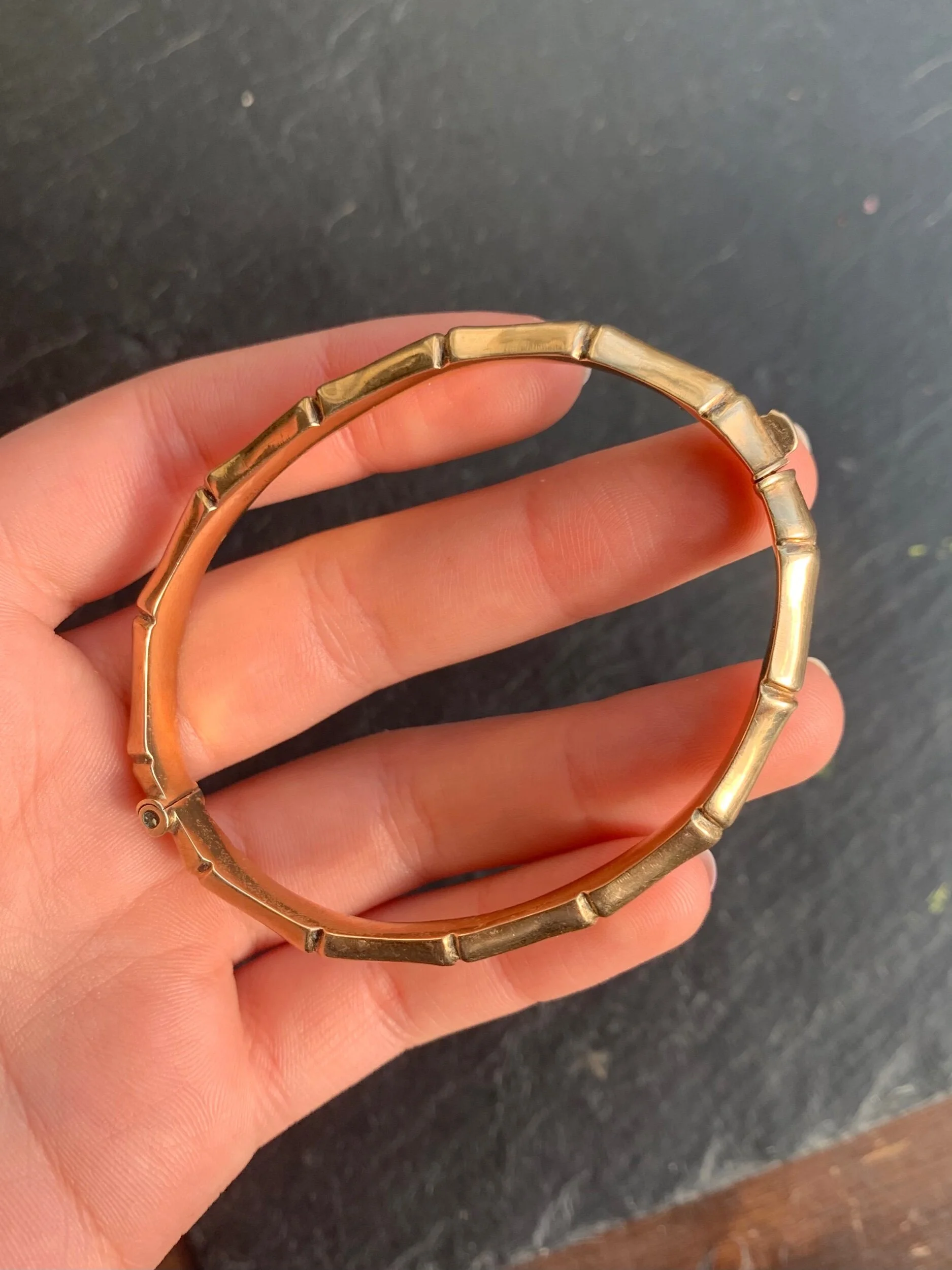 2E8CC0FB-2CBD-4294-BF8D-1F9ED3062F79