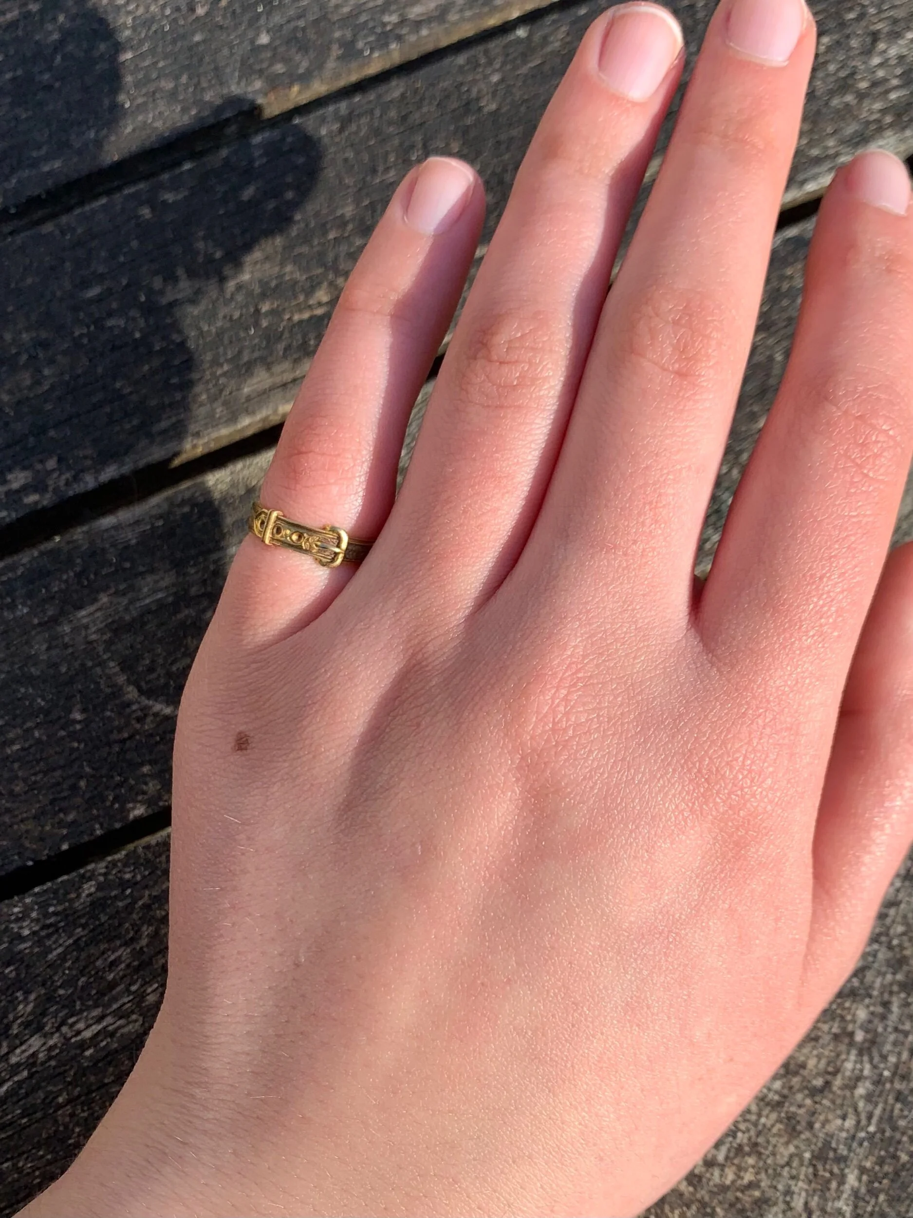 E237CBE5-2011-4D4F-8F09-556310DEFE40