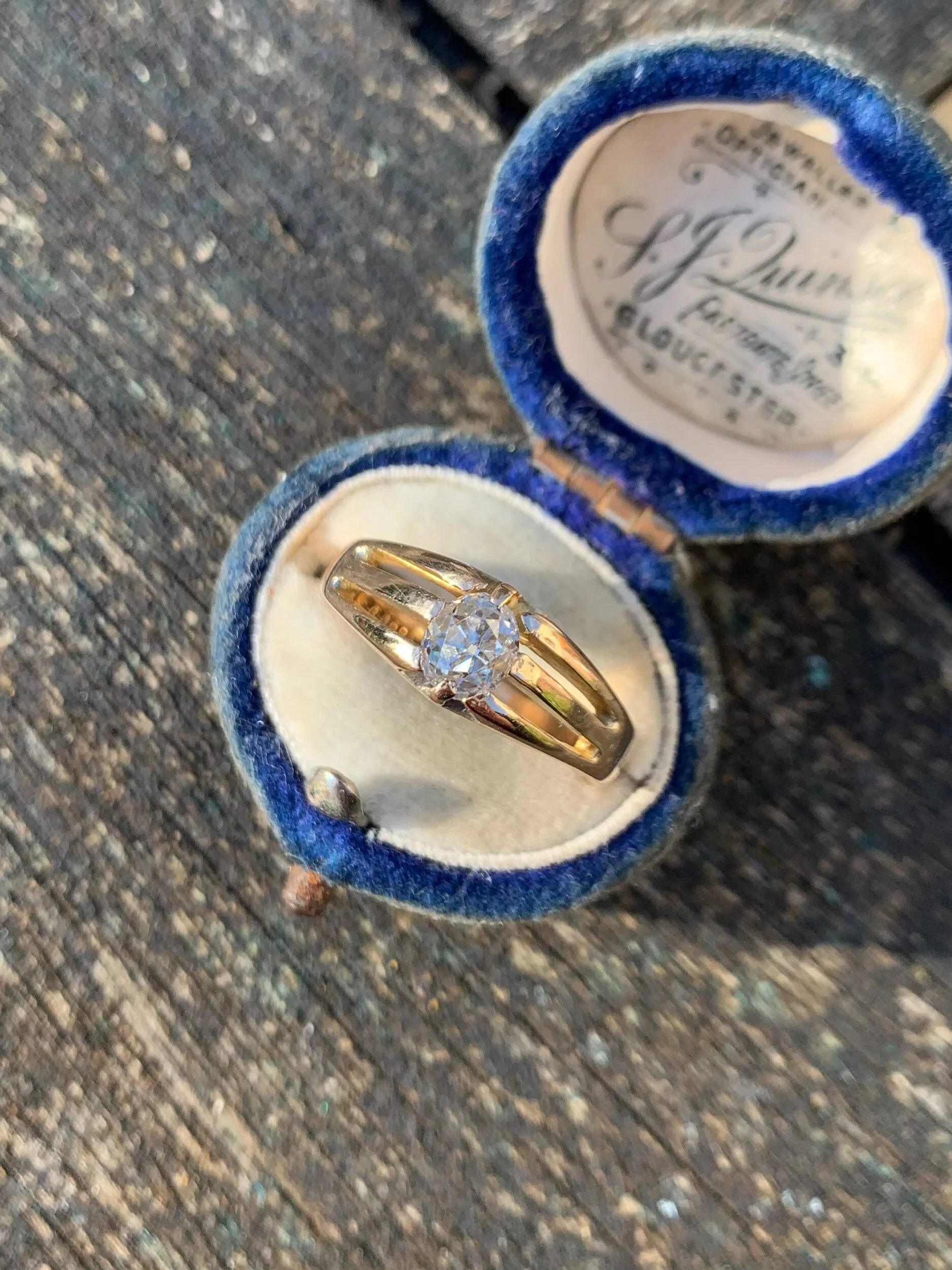 5EED10A9-AD9D-4FCC-B02C-D01EFFDF186C