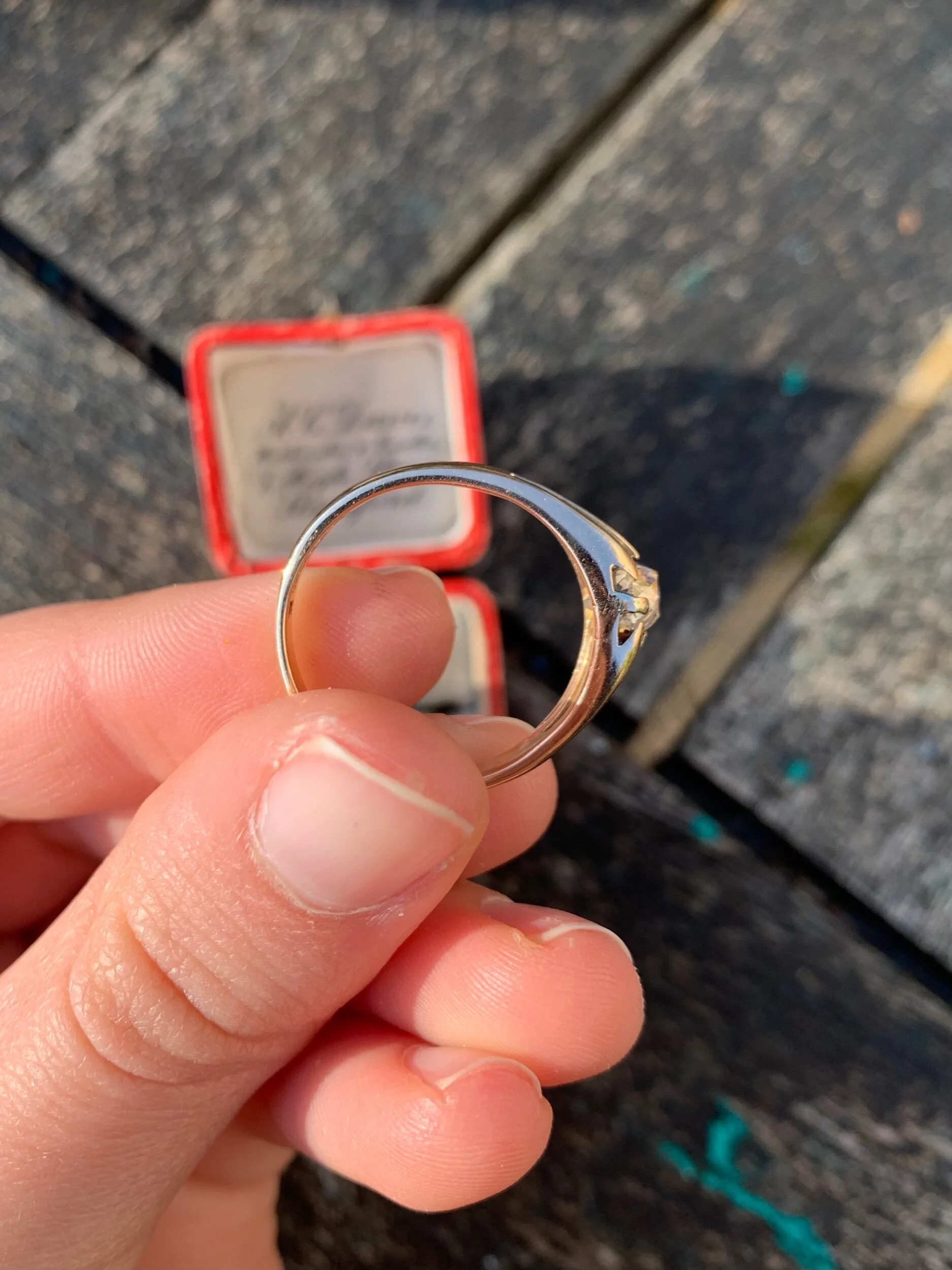 F884D1E5-3C8E-4767-8A8F-B41CF4A8FCB1