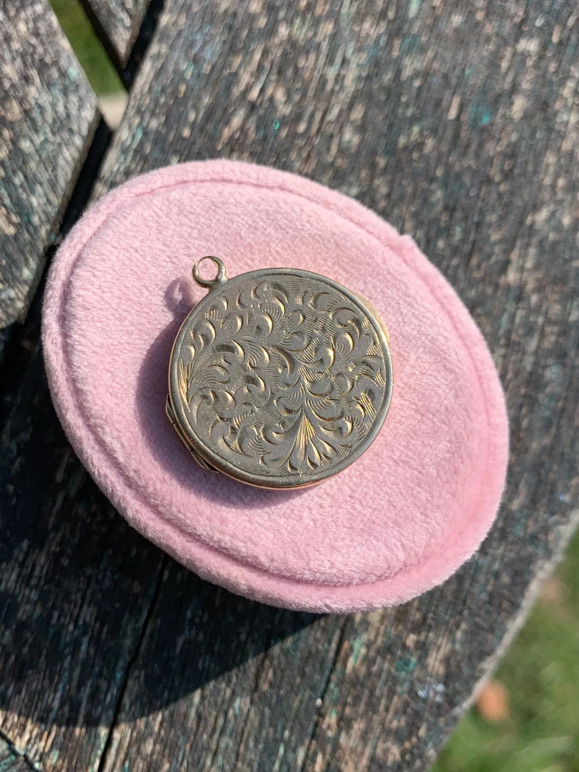 B4F8A059-D1F5-4F68-8E75-8A31EDCF3B38