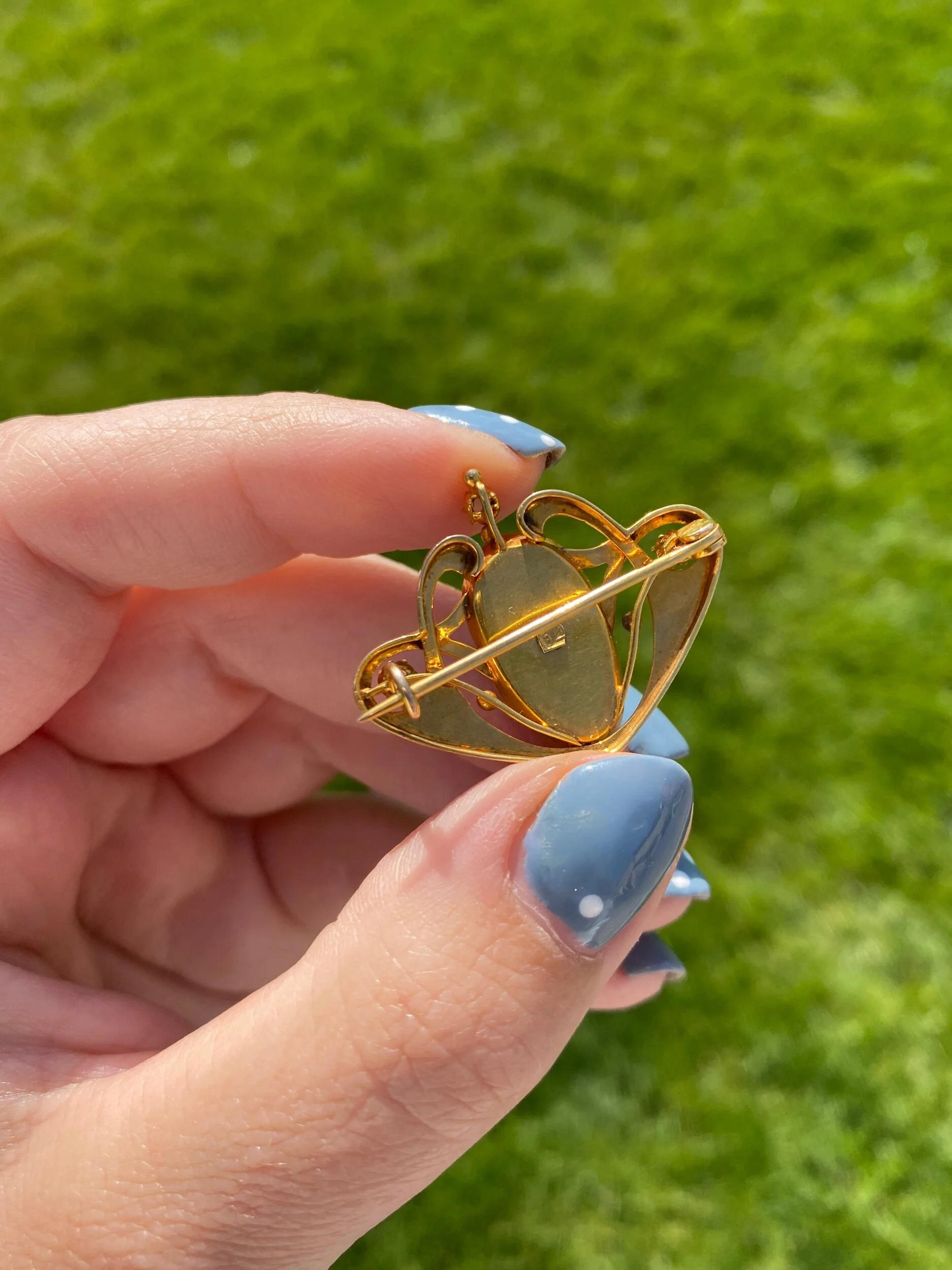 10B07094-68C0-46E7-92DB-E4E2B8E3796B