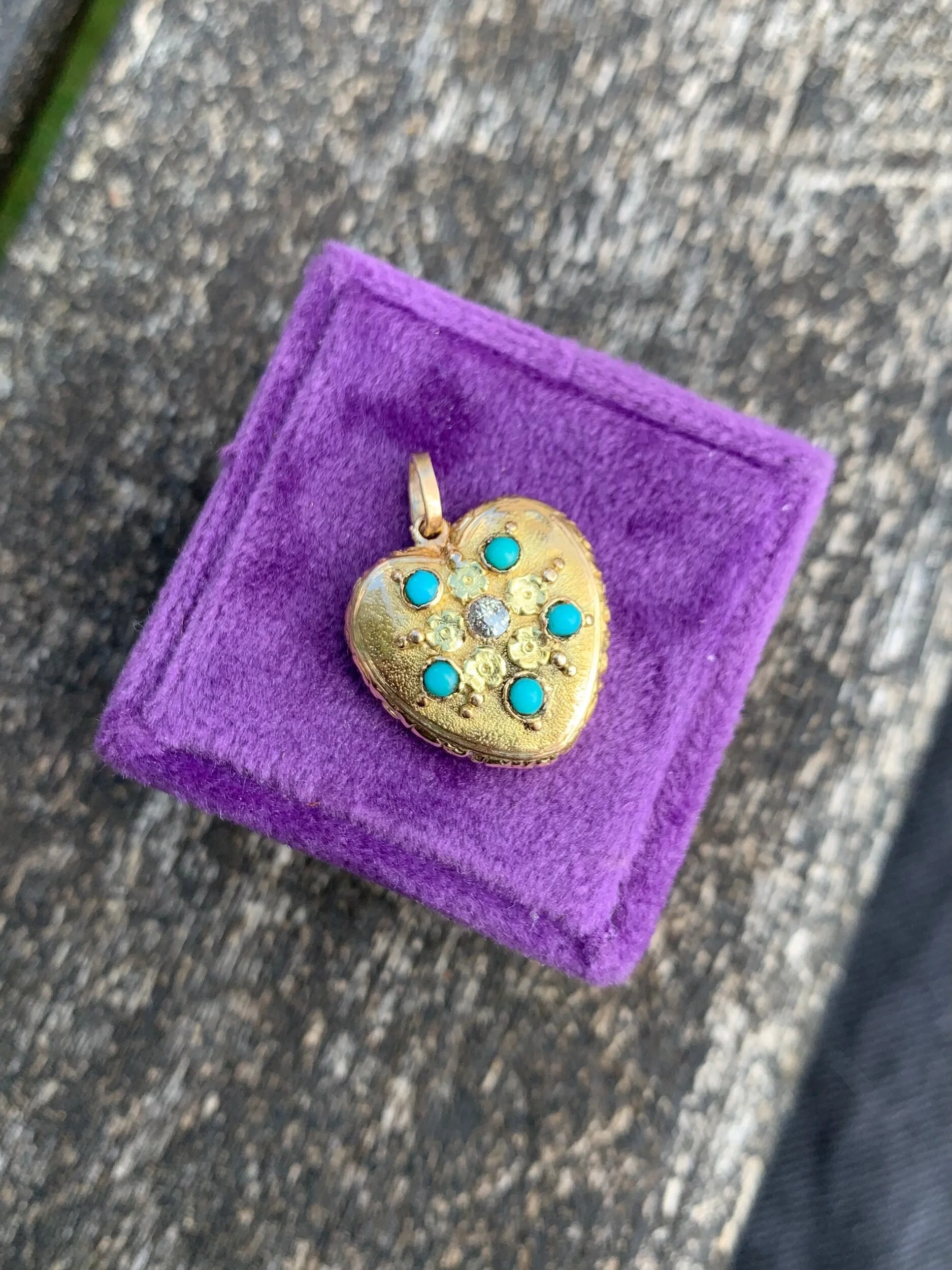 11B1E198-54B0-4FBC-892A-BB05BDF3D2C7