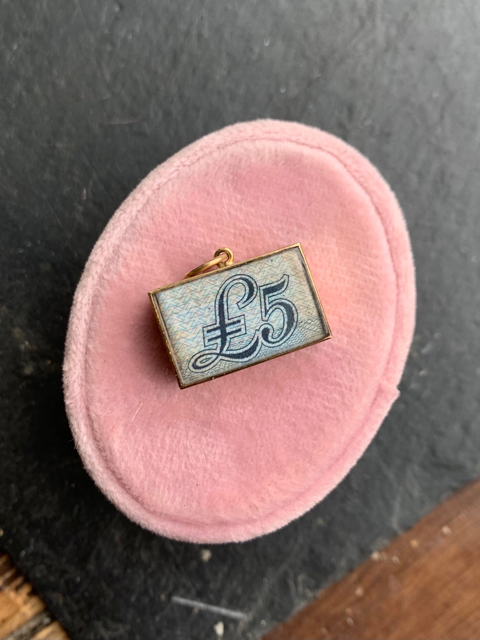 A60B28CA-B26D-440E-88CF-3493B29990B6