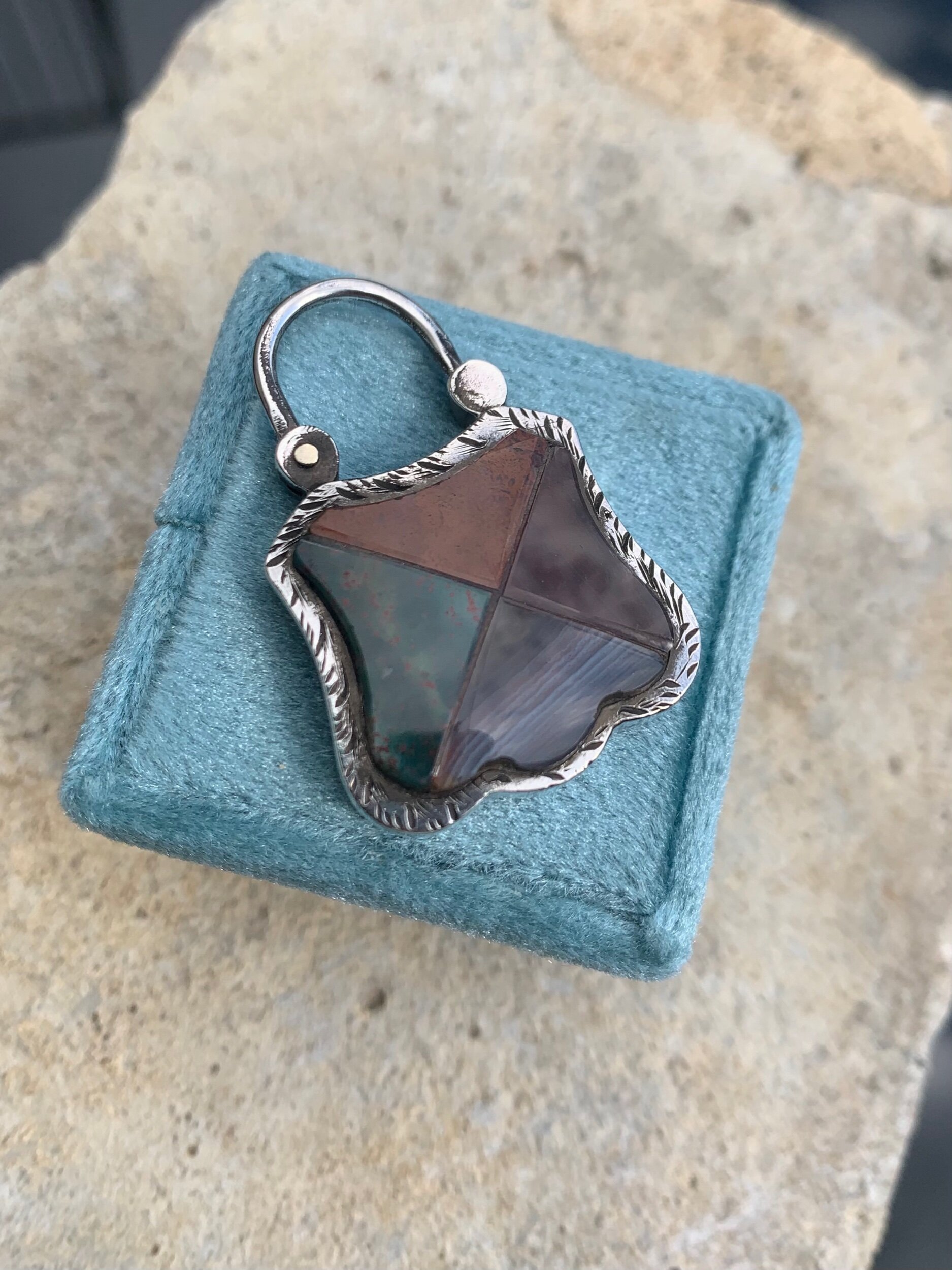 83AA9C6B-7C7F-4805-B278-D3F21B5FBE99