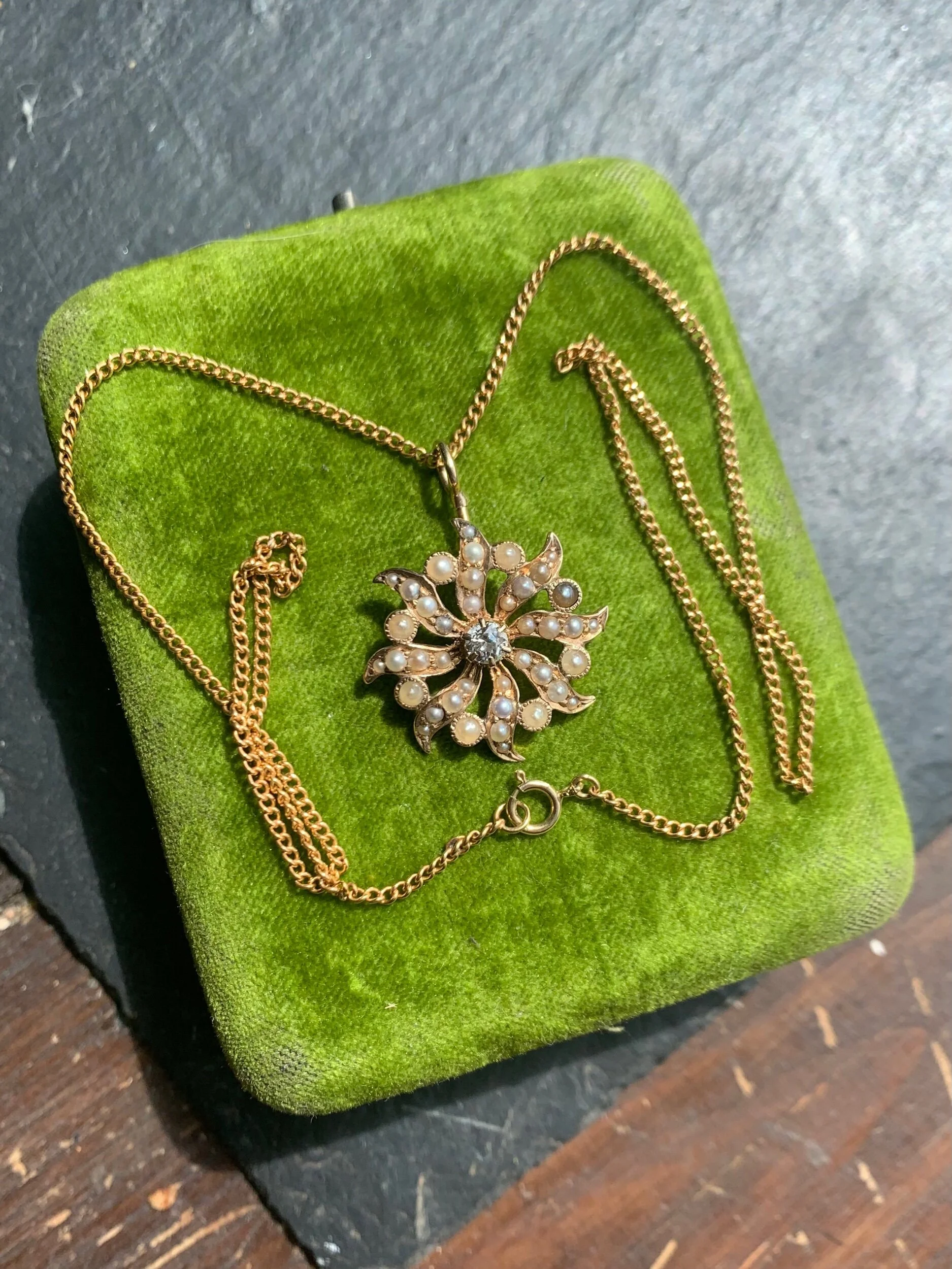 DD0DA1CB-0E62-4669-91B3-0C079B481239