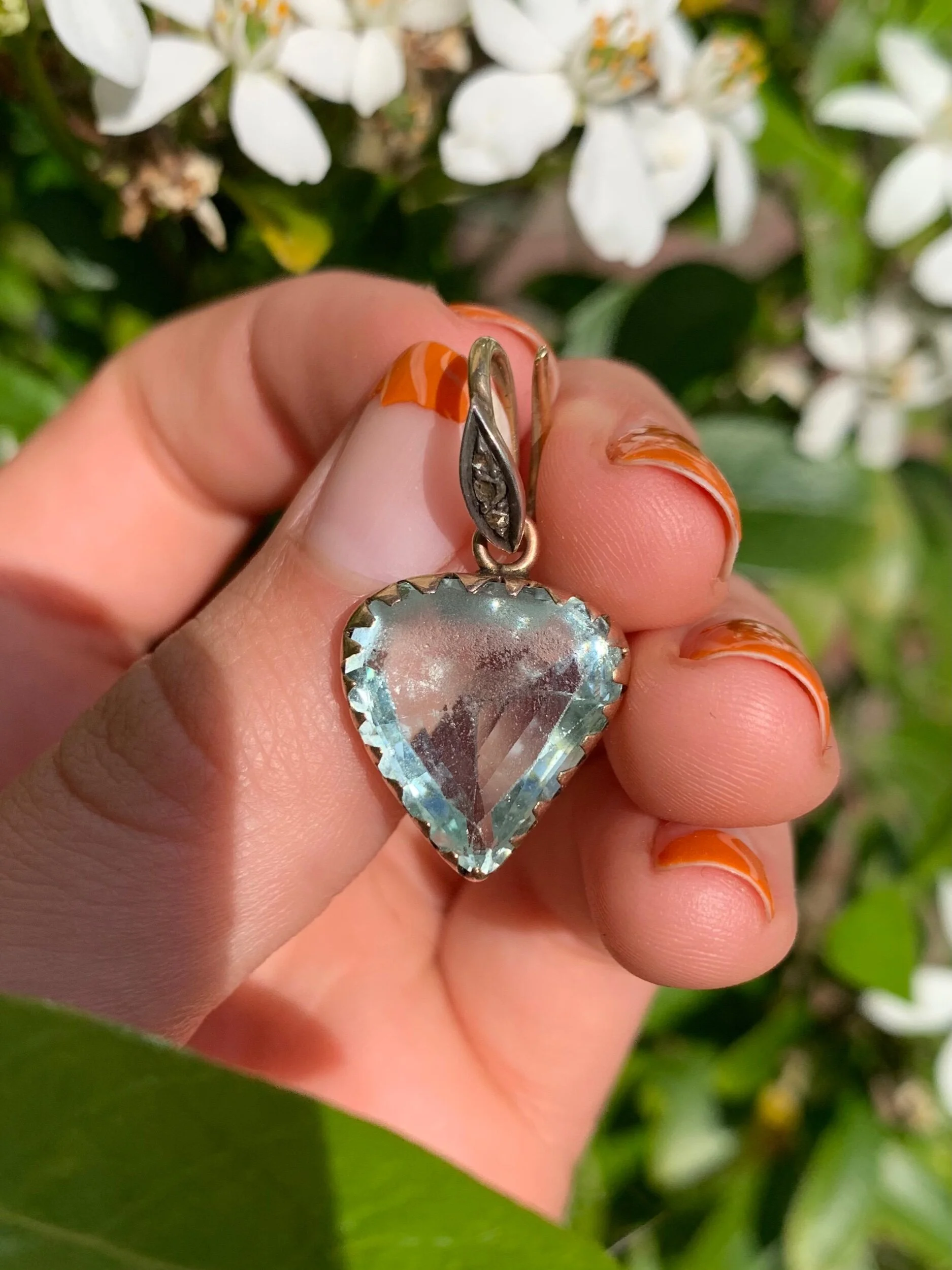 EEF1BD72-04F6-4D67-9532-9D5CBD299D9A