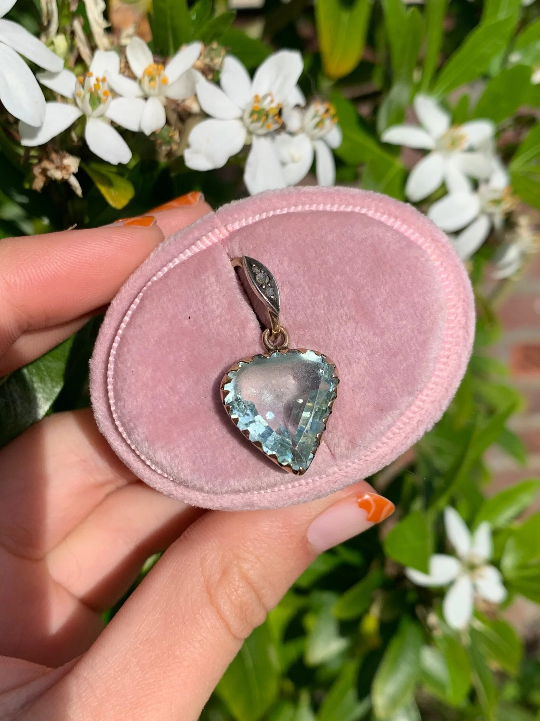 59B6DF09-6024-47DB-BDD3-9073E579C384