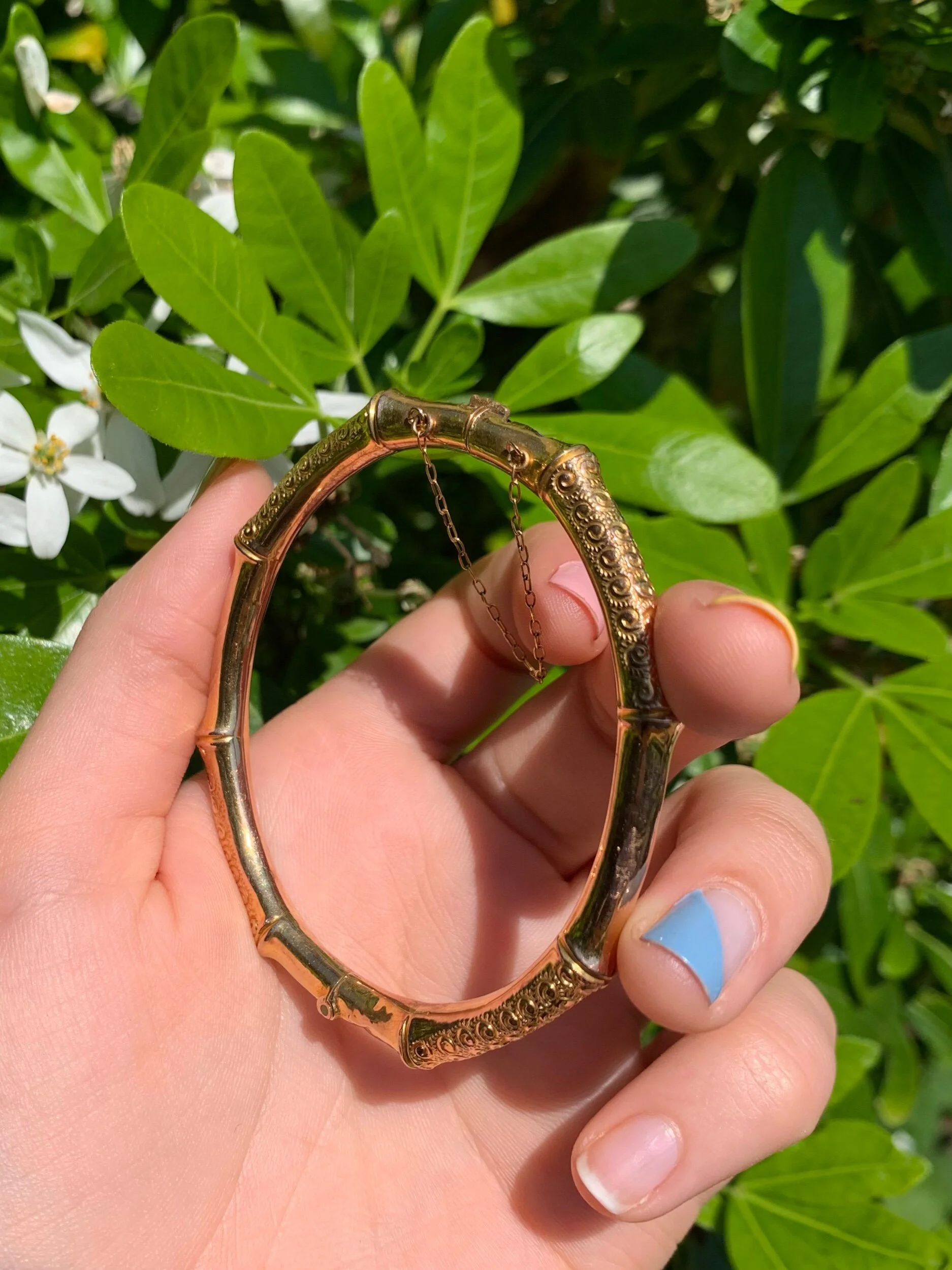 EEDF42C2-2F21-40FC-958A-091FE6731158