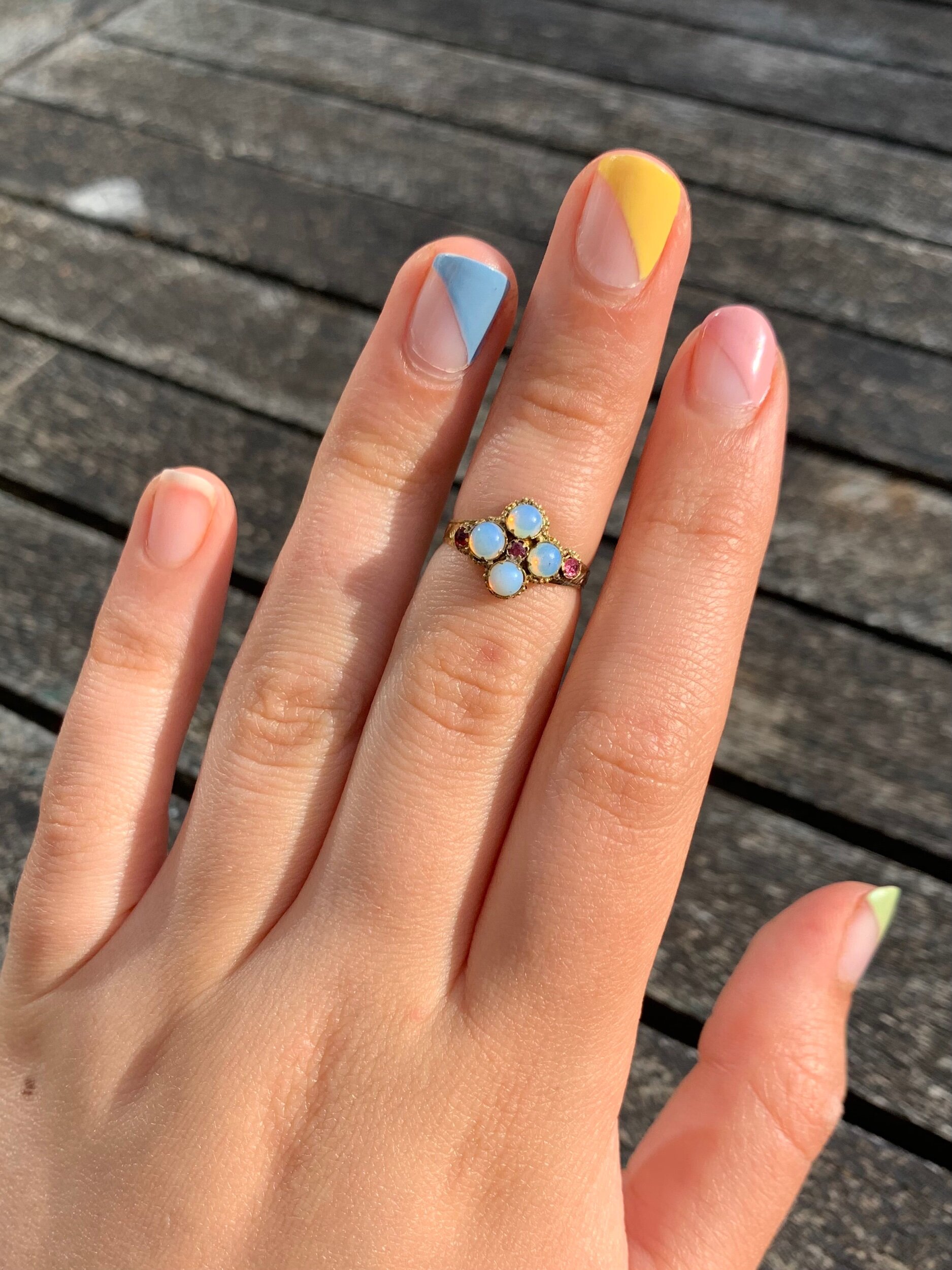 5E263AA2-8C7B-44C5-8BDE-2B7BA8B466F4