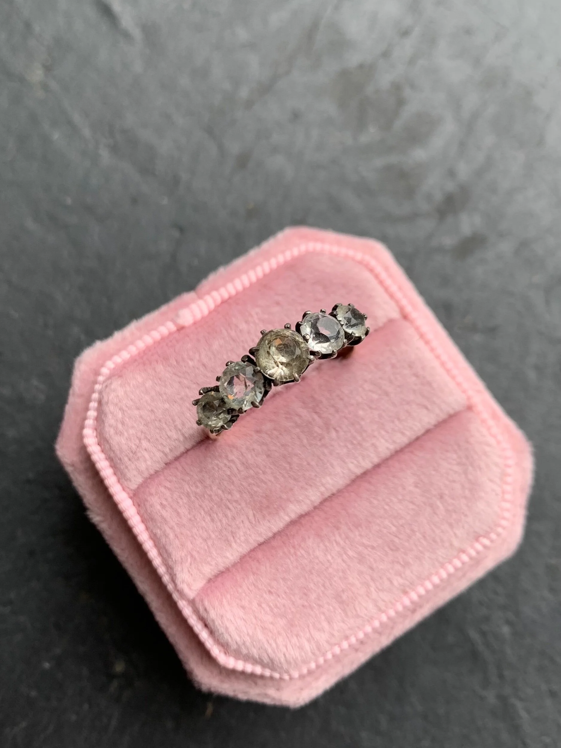 33F2E5A5-42D9-402C-A485-B06D9A032F44