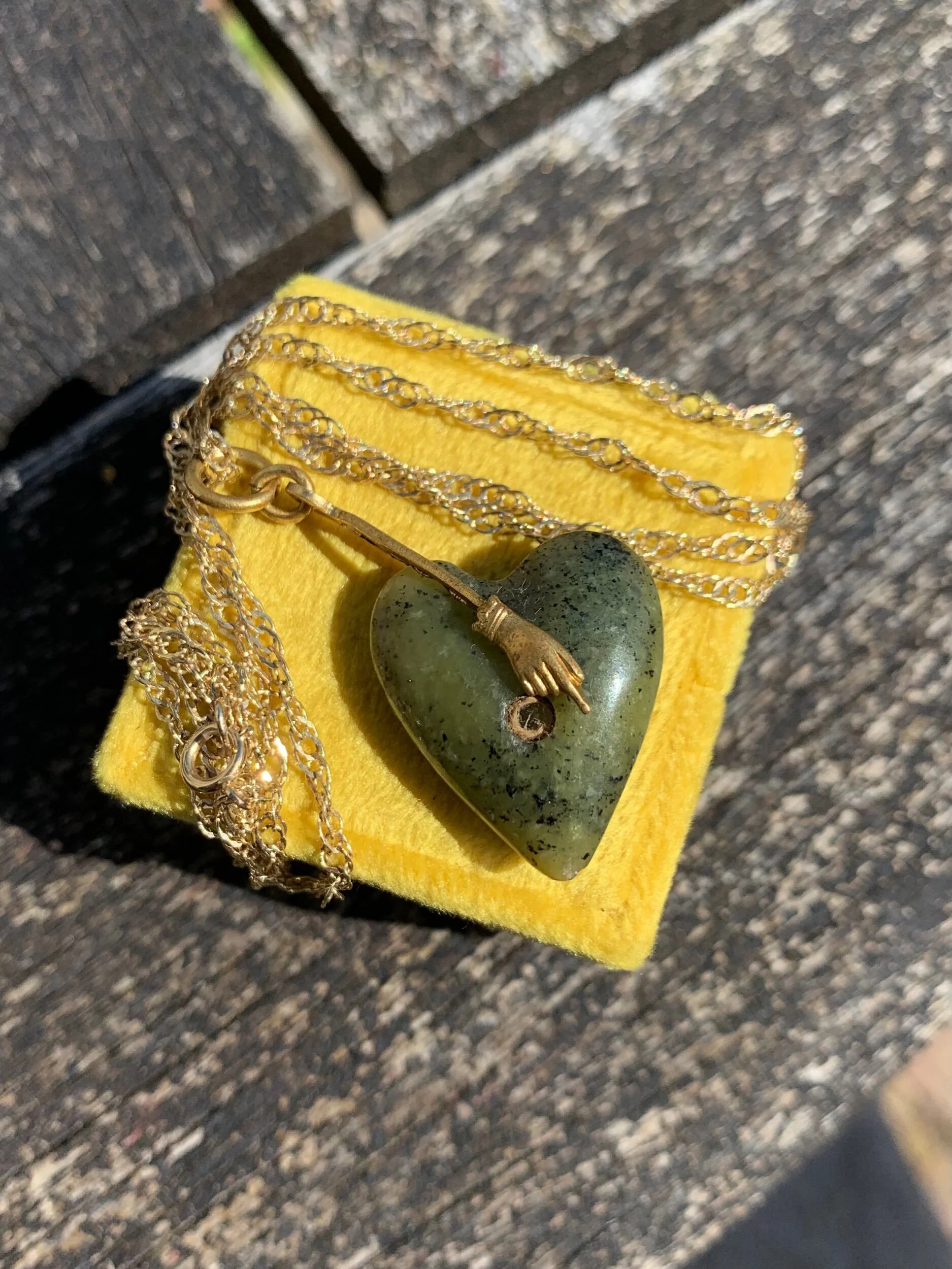 532B2E85-F71F-4278-9BCD-4B2EF98D5395