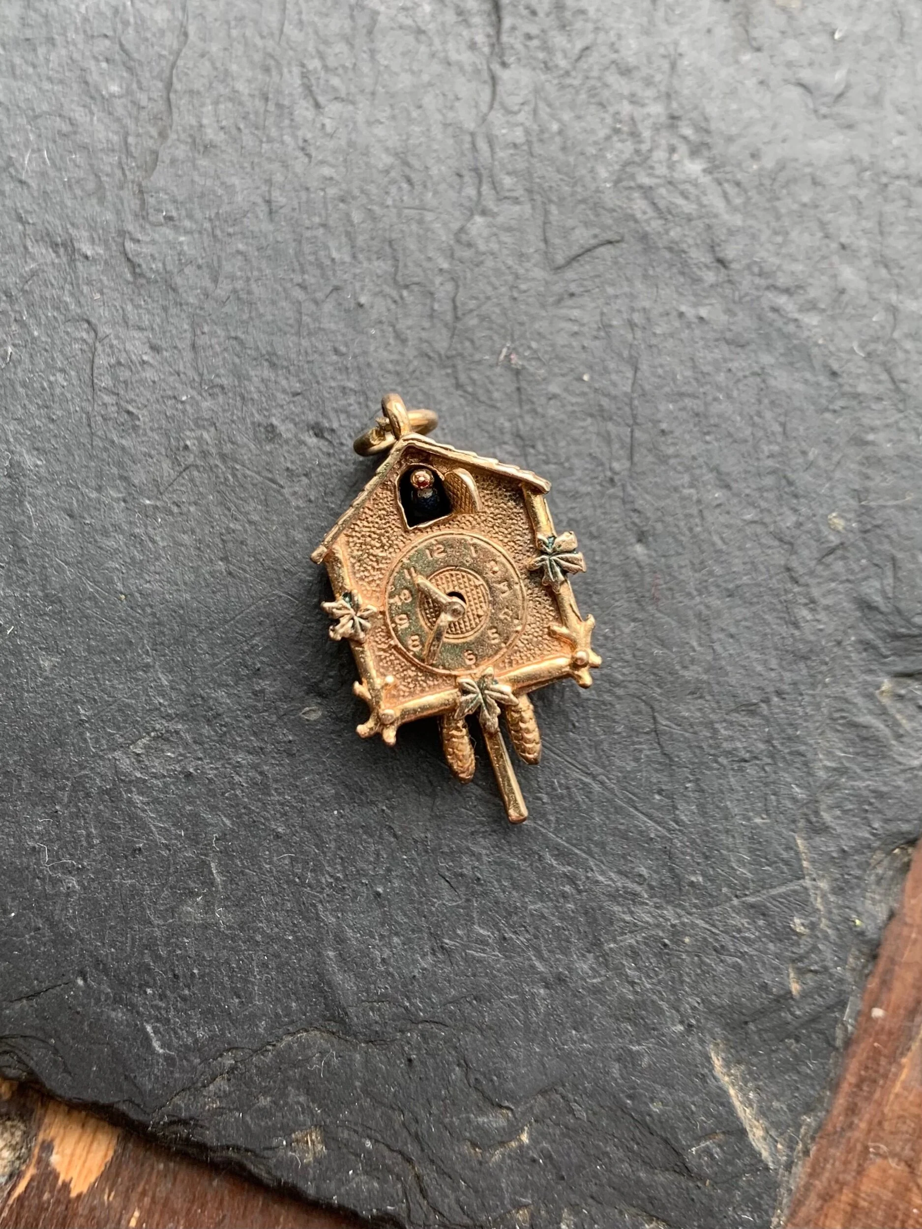 B7AFC1E8-7830-401E-B3DD-06D0DF2176DE