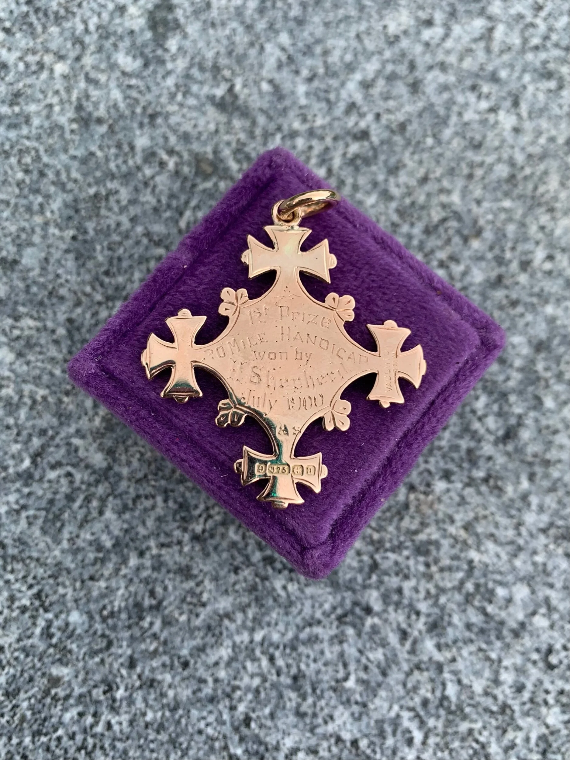 9EA5F442-7EB0-43E6-A2BB-DCE094373BE9