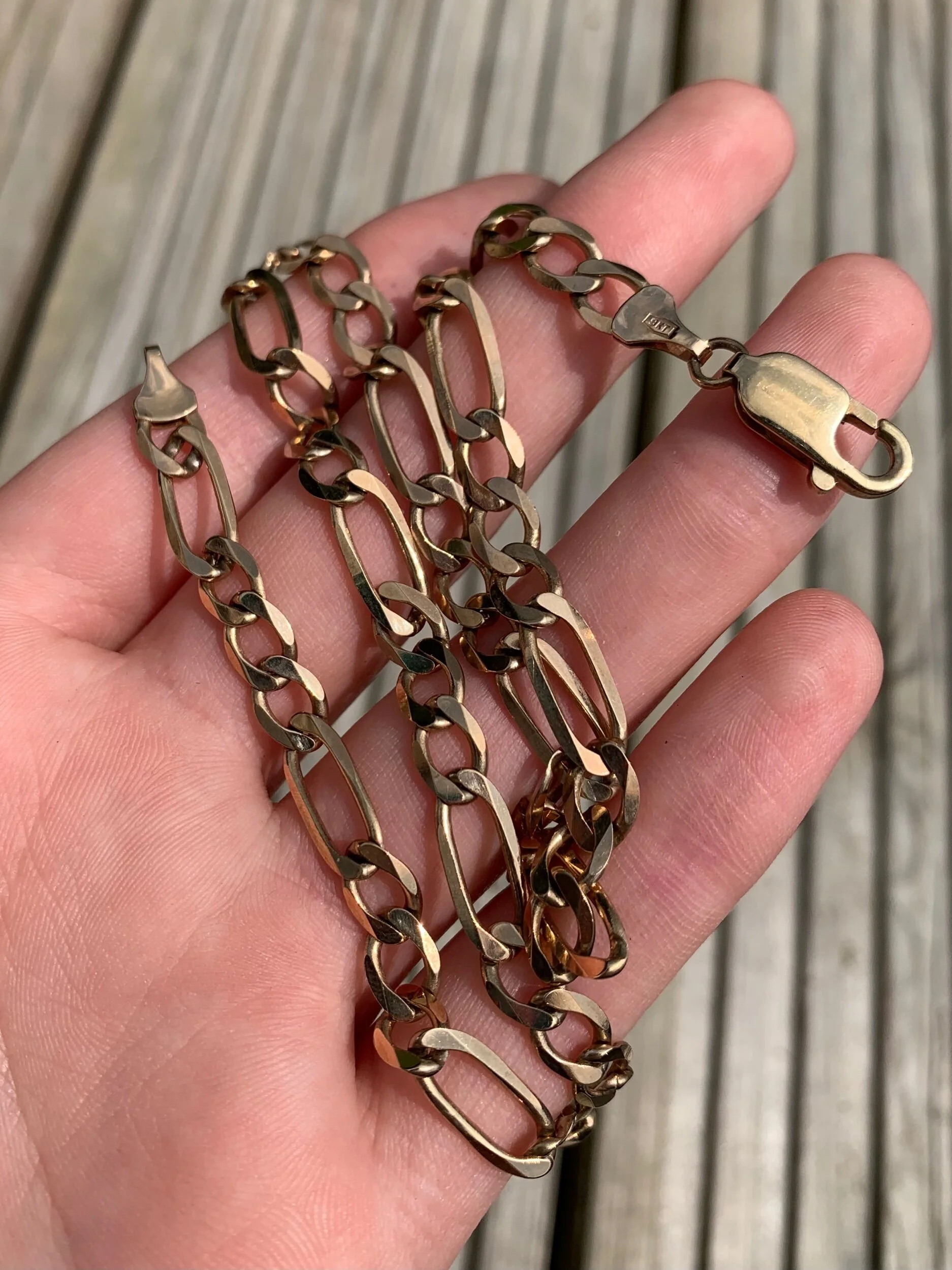 1C5A7BFF-1D05-4F29-81BF-E446612F53D1