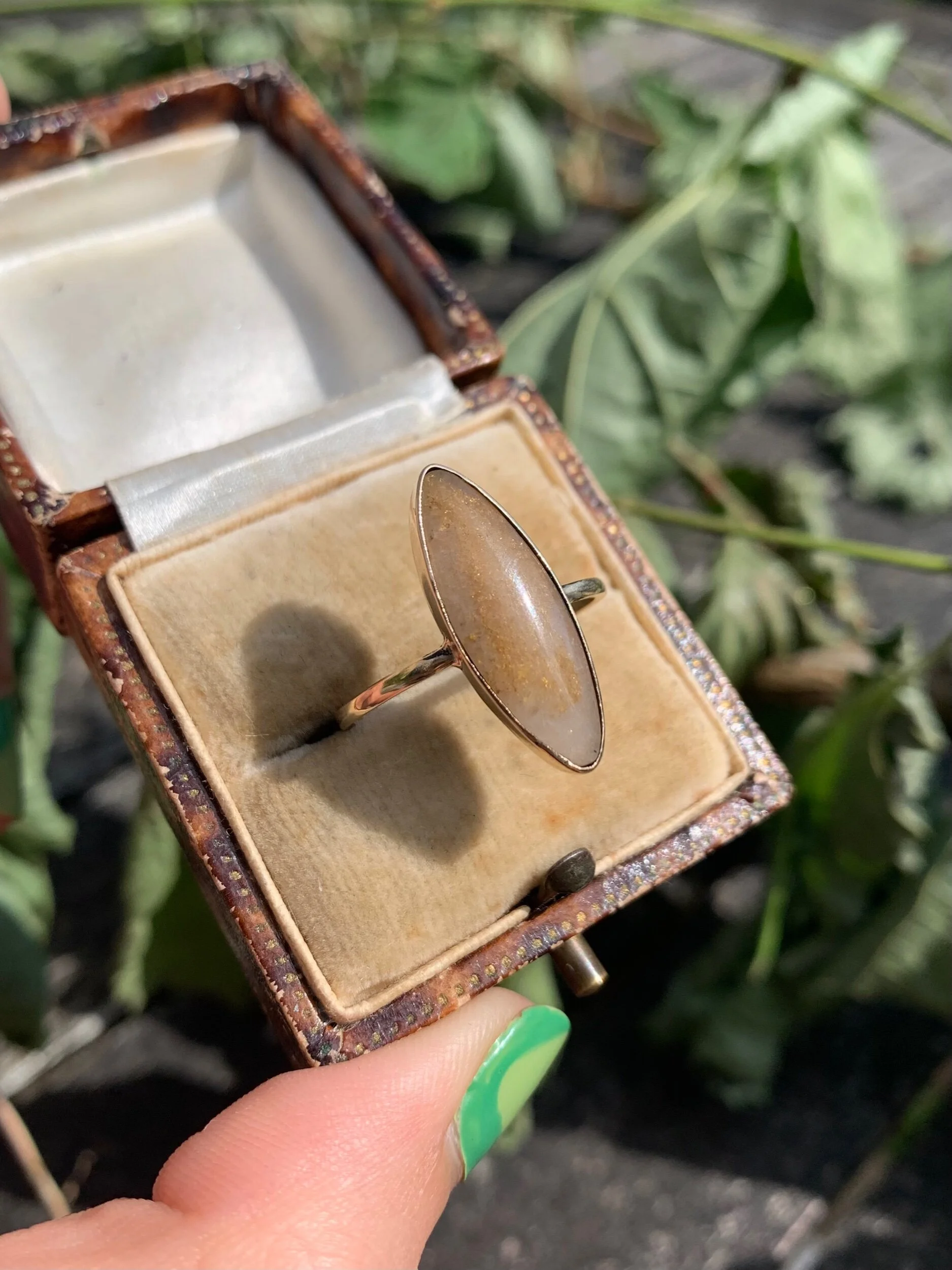 99B796DB-7E85-4069-956D-AEF2DF1512EF