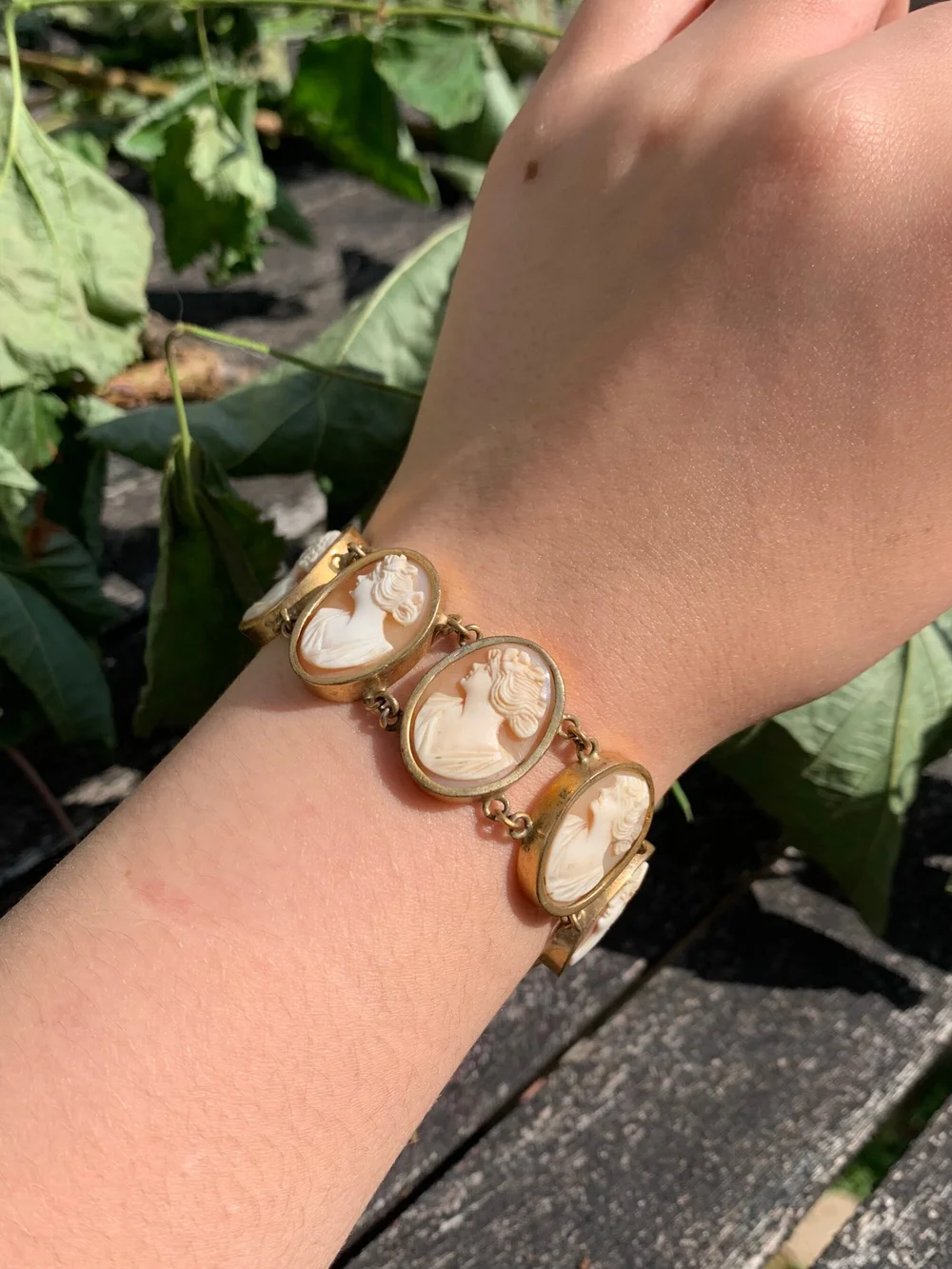 Antique gilt metal cameo bracelet Gembank1973