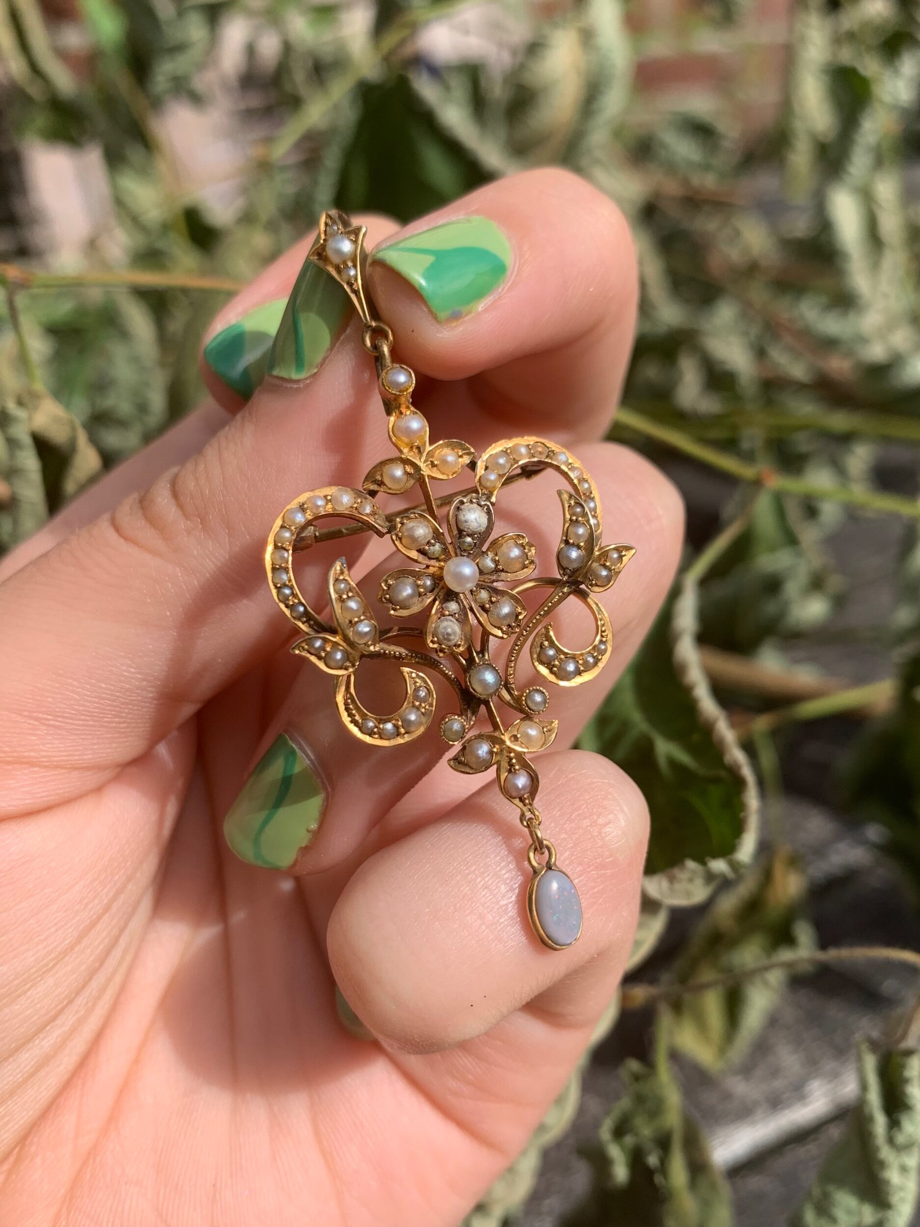 2485FDB5-16B3-4B40-B8A3-98C7CBFA9A69