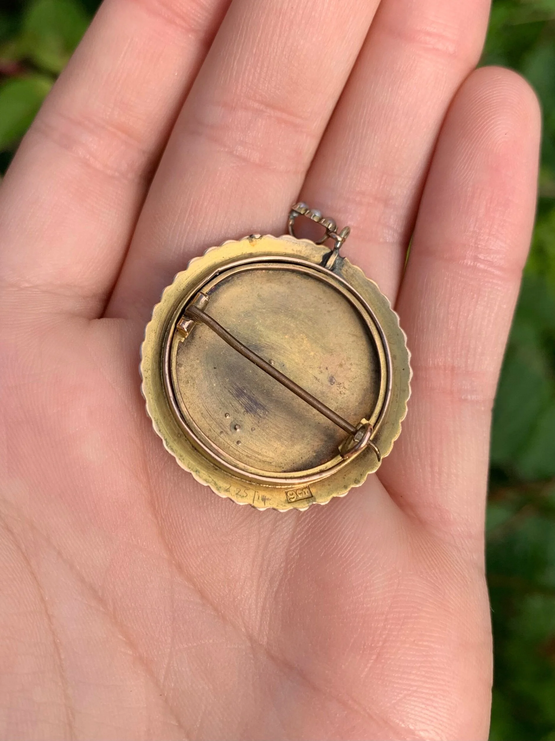 6B65AAB1-7F03-46B4-9DF0-C190EA965D12