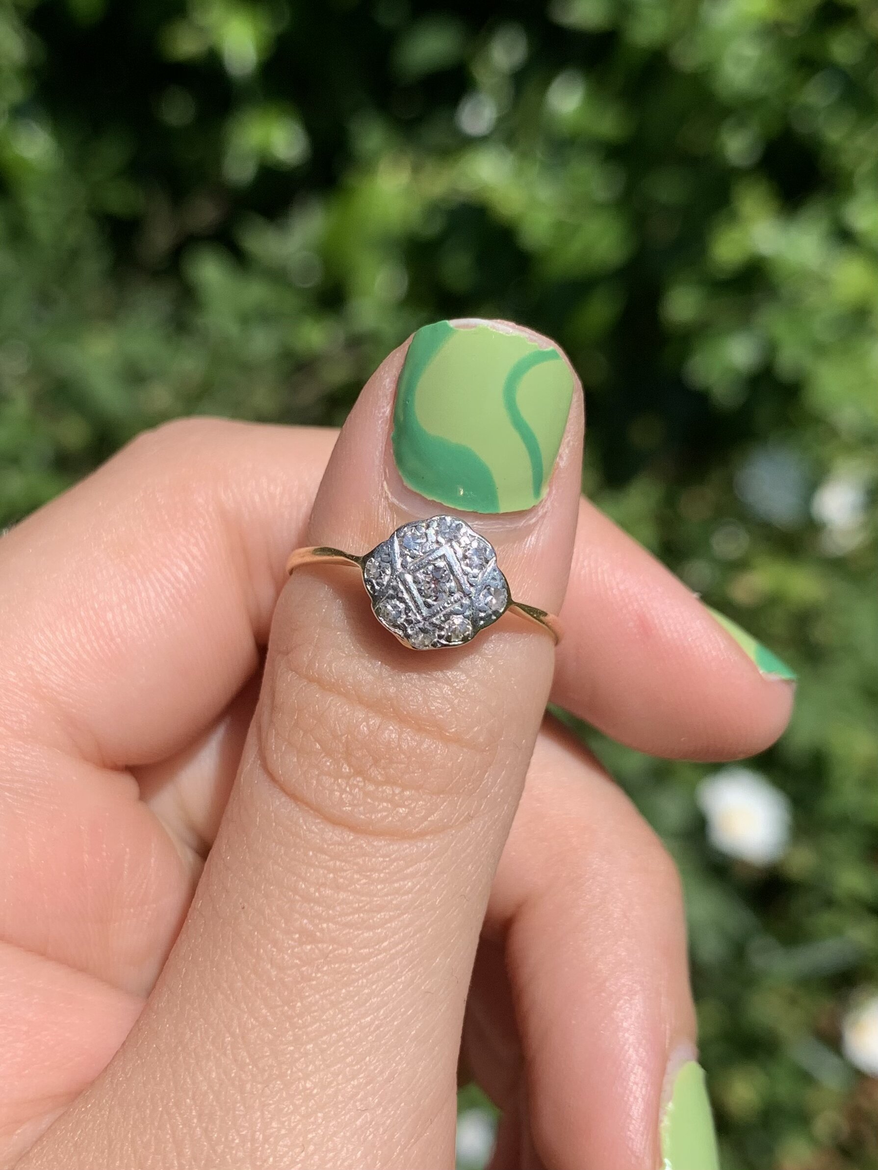 811E85D8-0B15-42E0-B43F-FBF72617C039